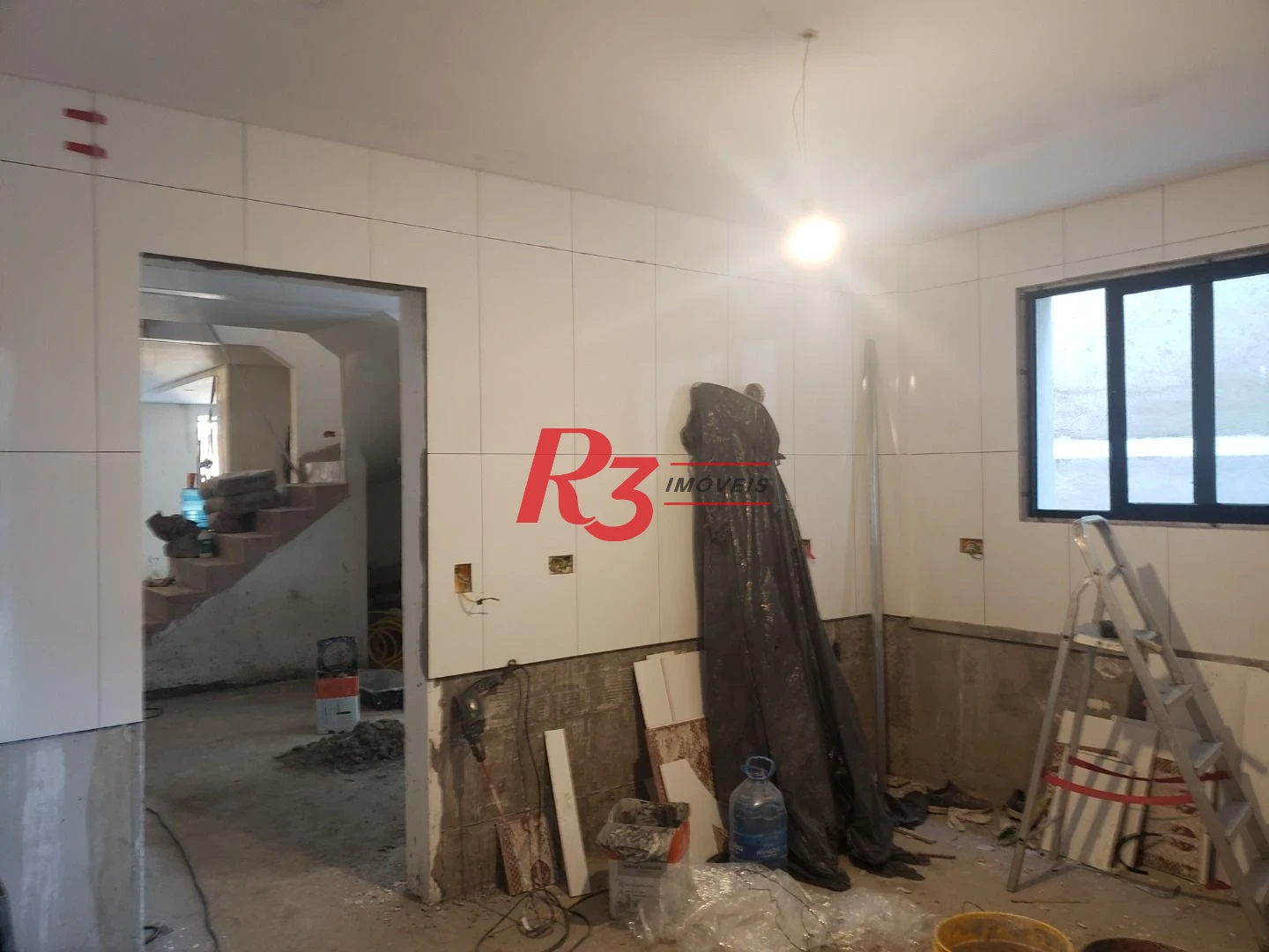Sobrado com 3 suítes à venda, 200 m² por R$ 1.950.000 - Embaré - Santos/SP