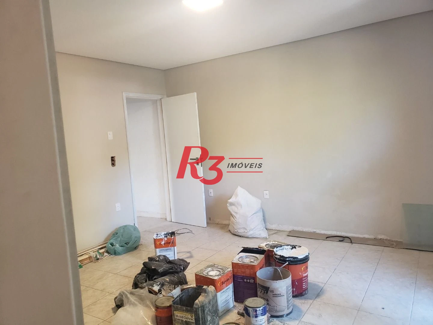 Sobrado com 3 suítes à venda, 200 m² por R$ 1.950.000 - Embaré - Santos/SP