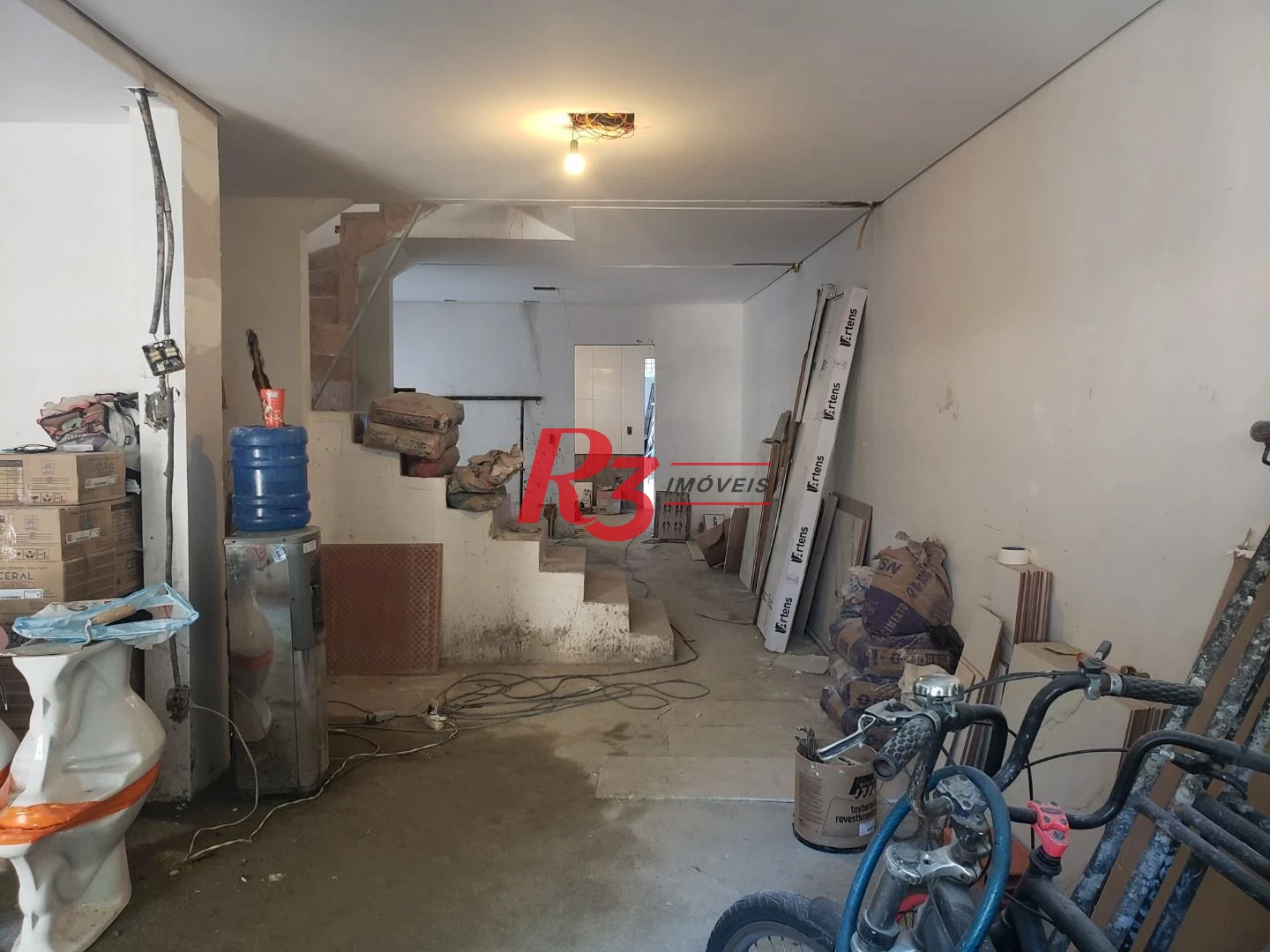 Sobrado com 3 suítes à venda, 200 m² por R$ 1.950.000 - Embaré - Santos/SP