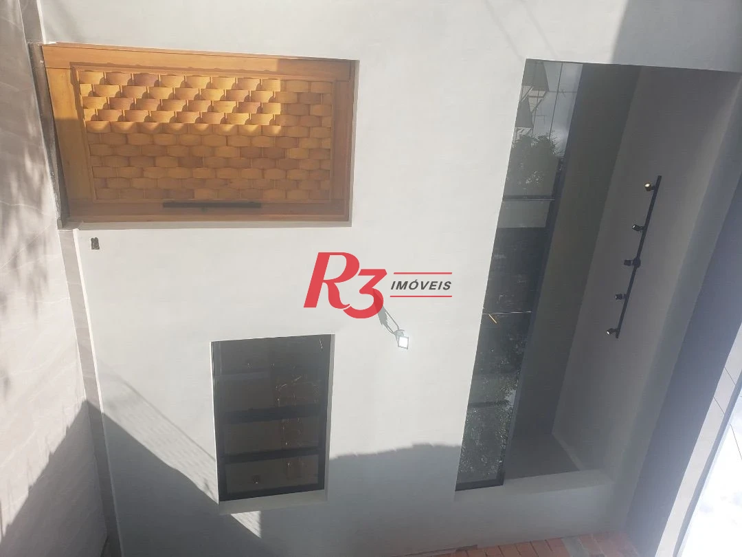 Sobrado com 3 suítes à venda, 200 m² por R$ 1.950.000 - Embaré - Santos/SP