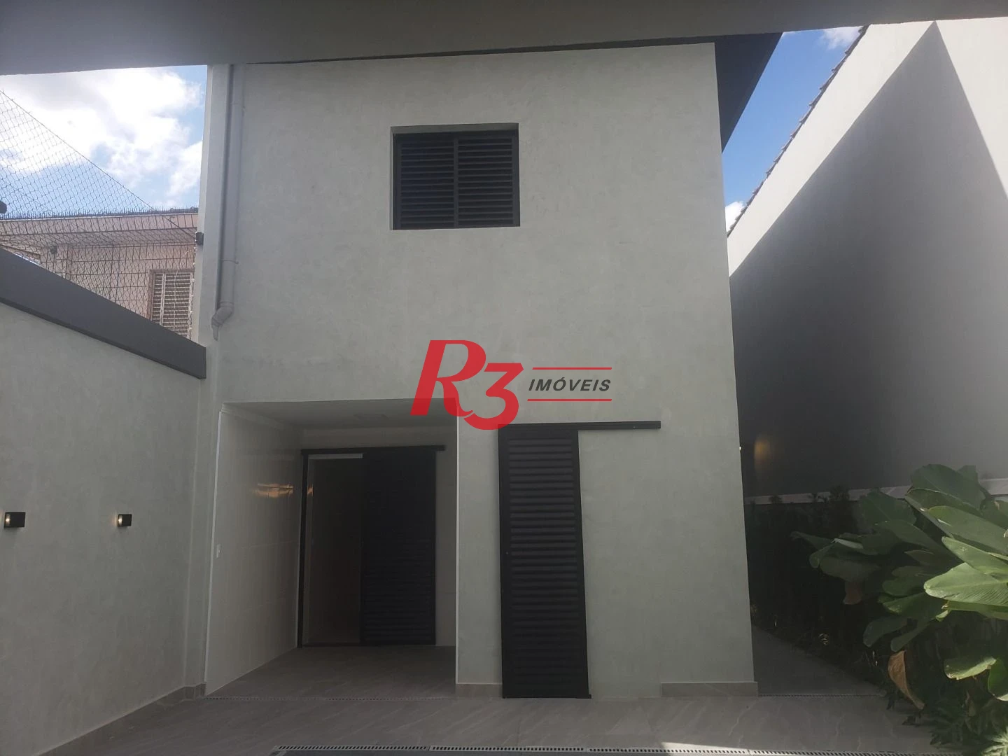 Sobrado com 3 suítes à venda, 200 m² por R$ 1.950.000 - Embaré - Santos/SP