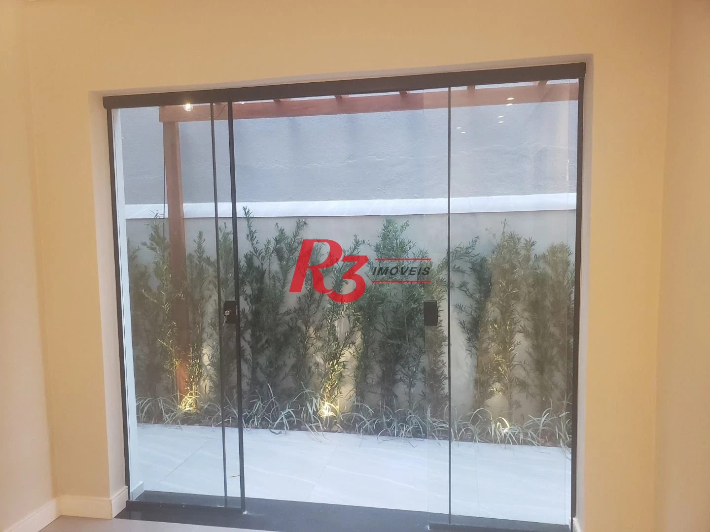 Sobrado com 3 suítes à venda, 200 m² por R$ 1.950.000 - Embaré - Santos/SP