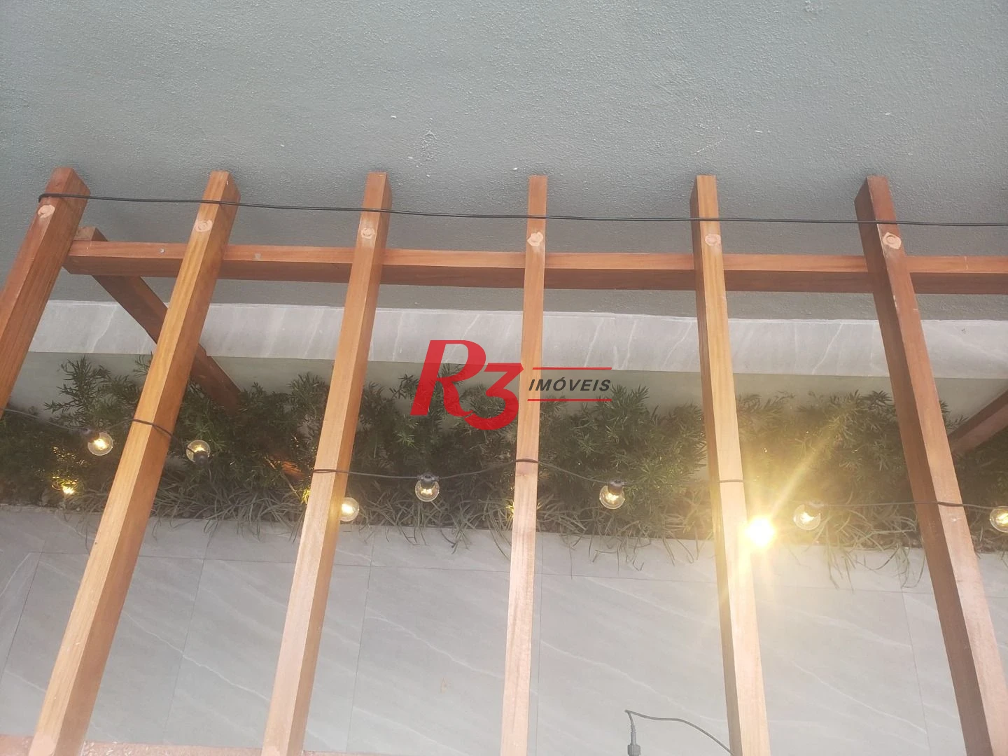 Sobrado com 3 suítes à venda, 200 m² por R$ 1.950.000 - Embaré - Santos/SP