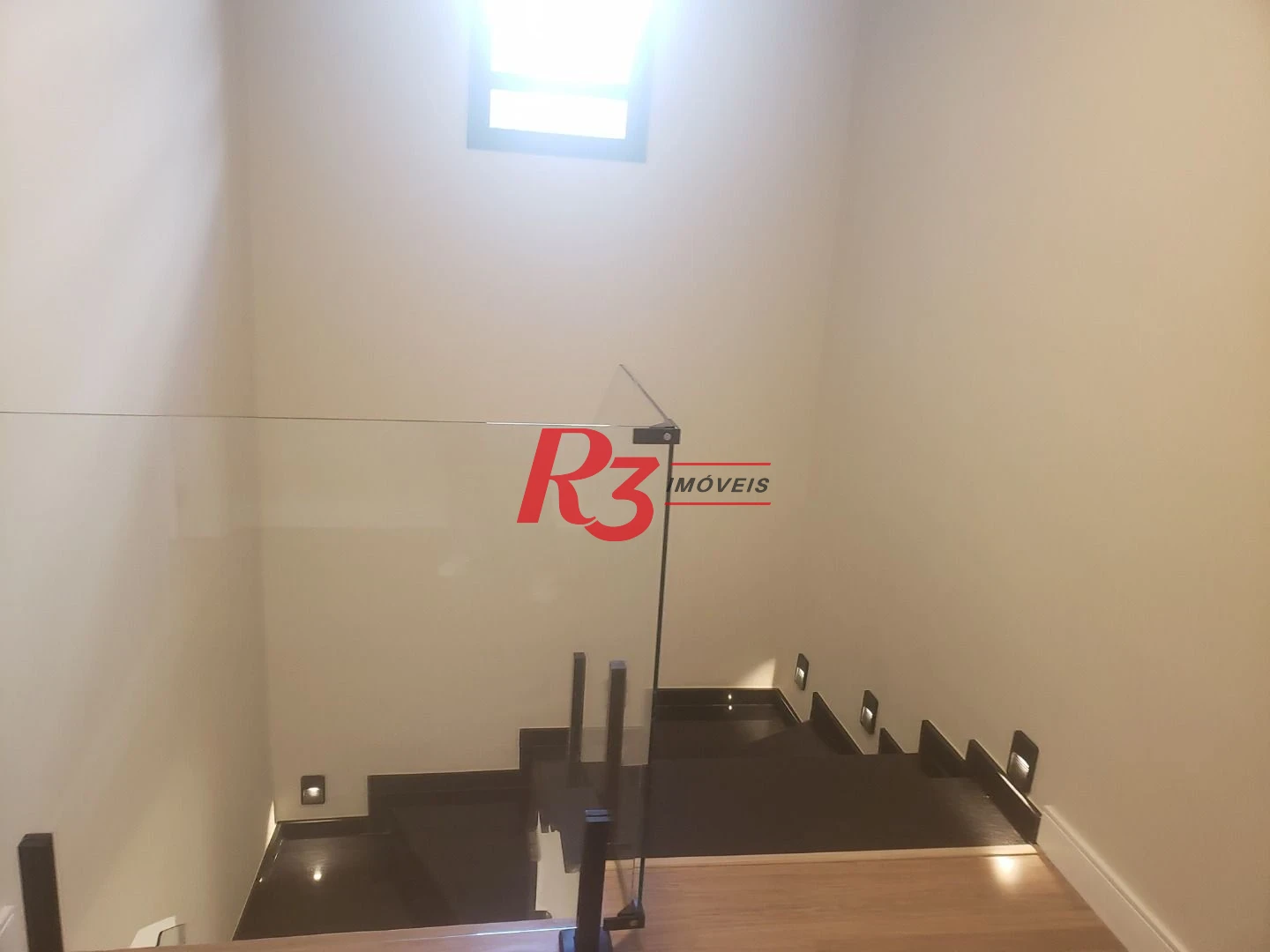 Sobrado com 3 suítes à venda, 200 m² por R$ 1.950.000 - Embaré - Santos/SP