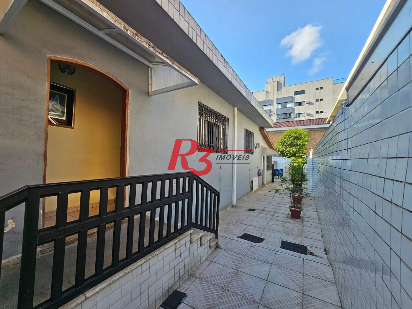 Casa com 2 dormitórios à venda, 324 m² por R$ 1.400.000,00 - Embaré - Santos/SP