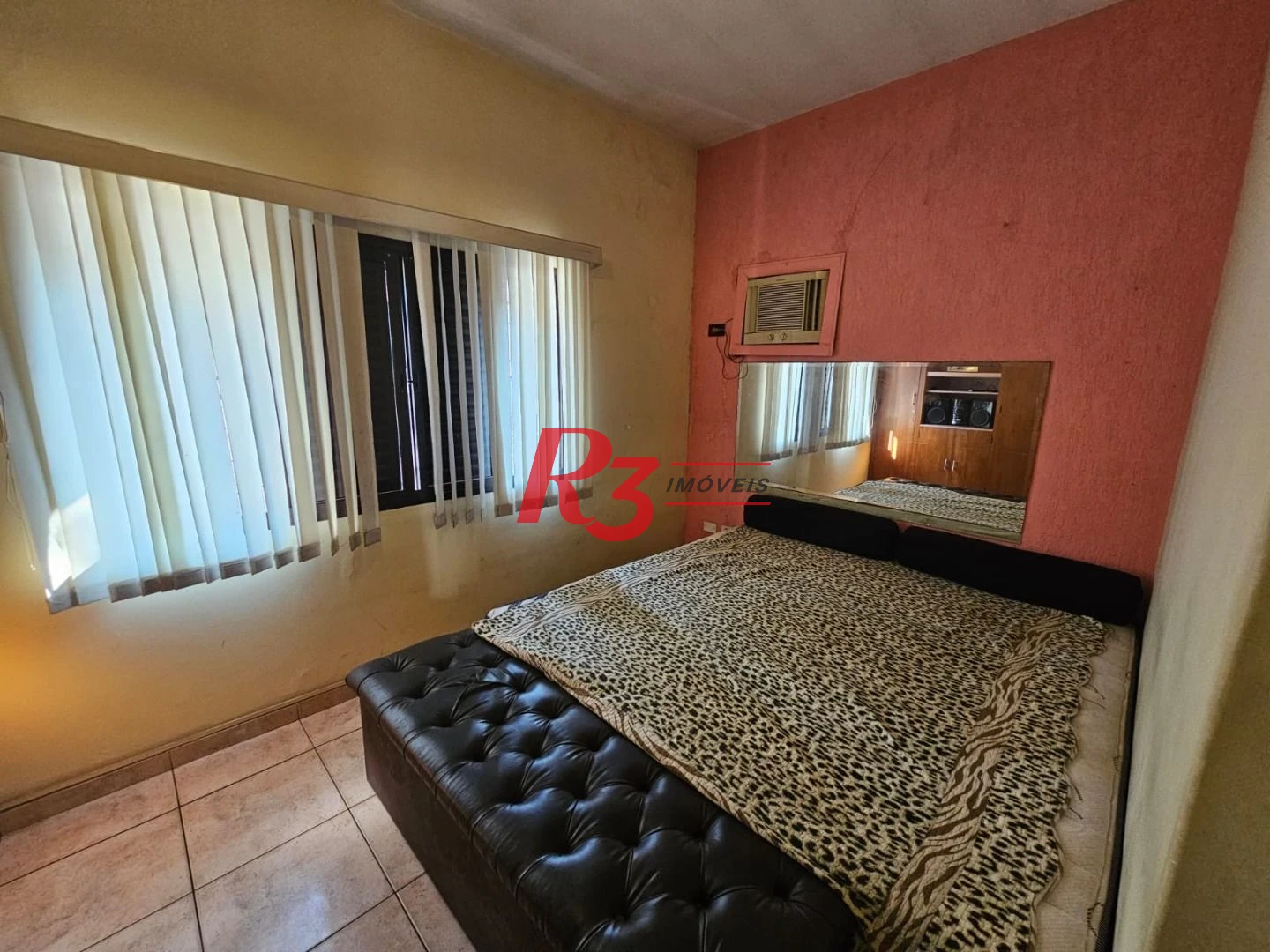 Casa com 2 dormitórios à venda, 324 m² por R$ 1.400.000,00 - Embaré - Santos/SP
