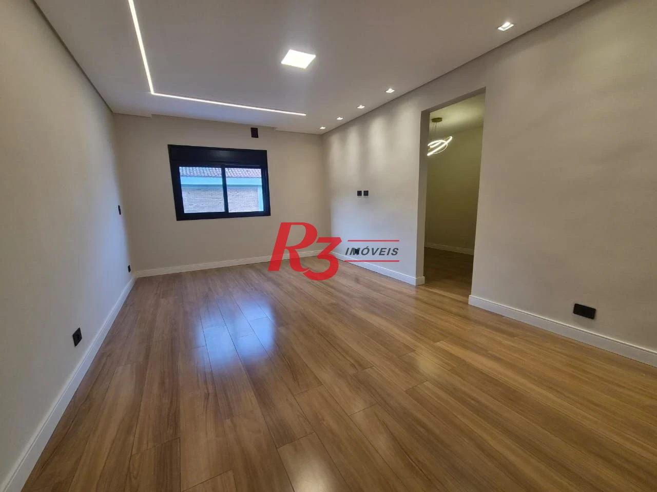Casa com 3 dormitórios à venda, 260 m² por R$ 3.790.000,00 - Embaré - Santos/SP