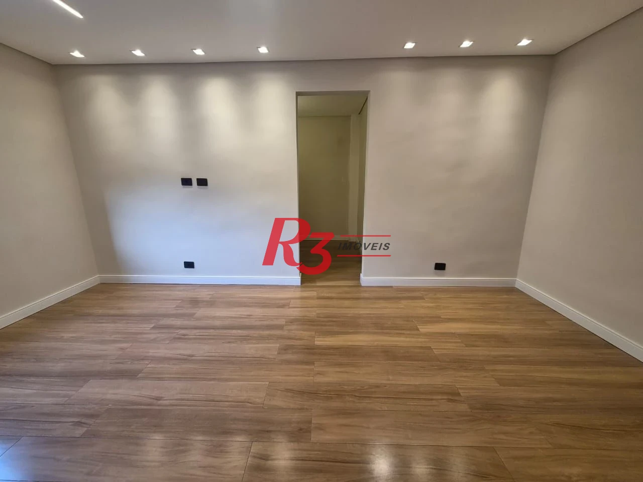 Casa com 3 dormitórios à venda, 260 m² por R$ 3.790.000,00 - Embaré - Santos/SP
