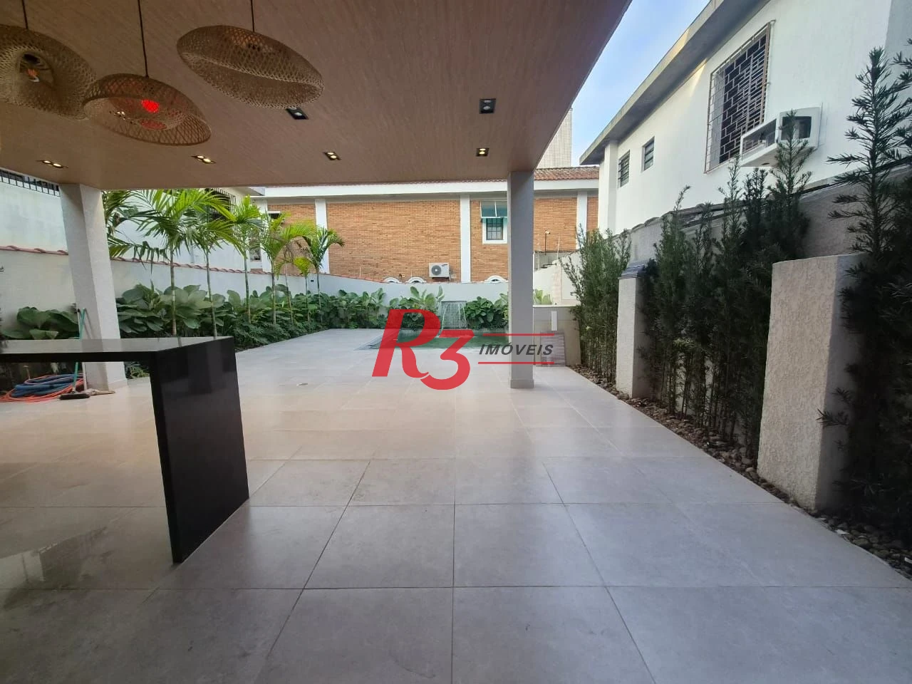 Casa com 3 dormitórios à venda, 260 m² por R$ 3.790.000,00 - Embaré - Santos/SP