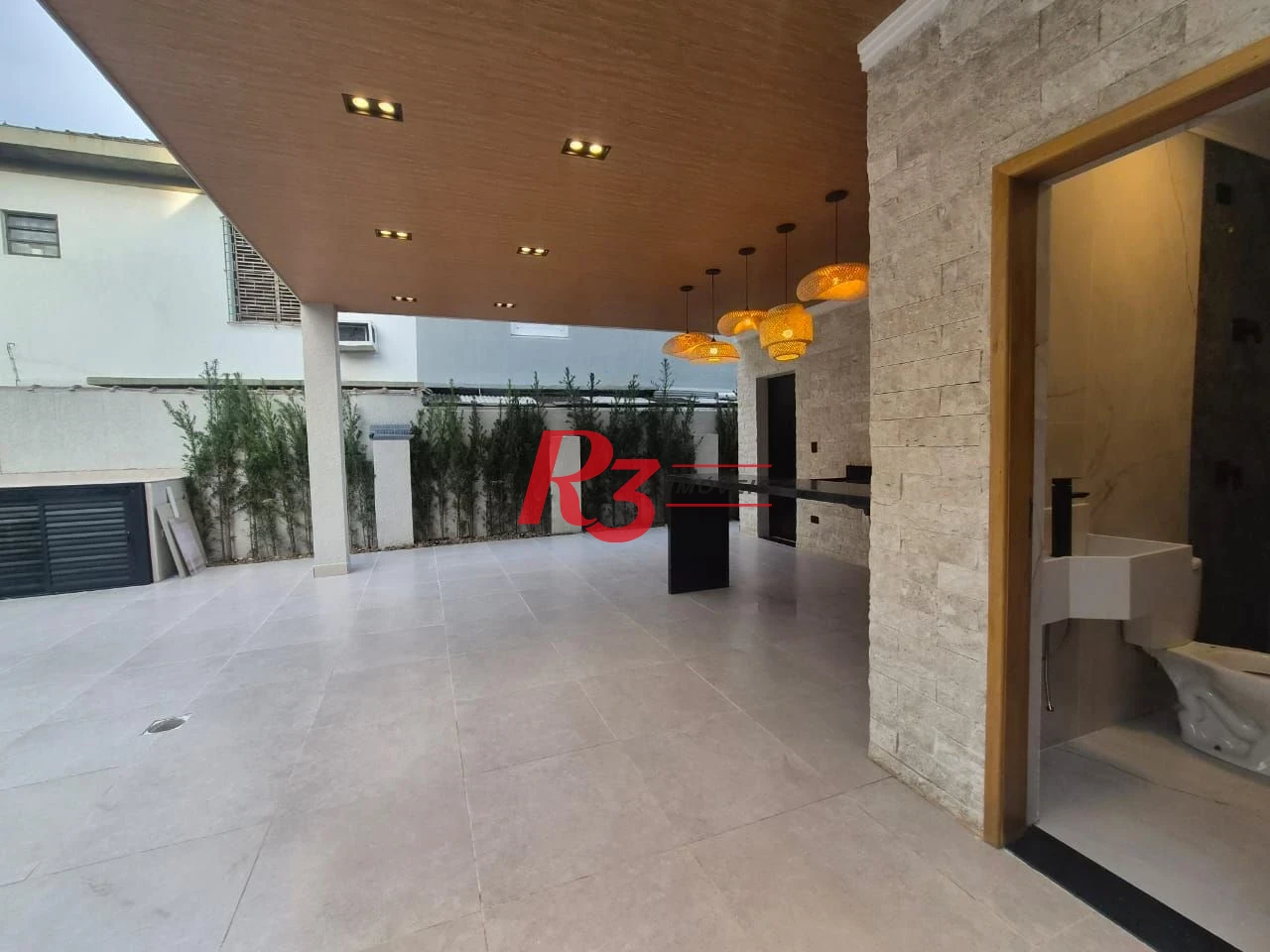 Casa com 3 dormitórios à venda, 260 m² por R$ 3.790.000,00 - Embaré - Santos/SP