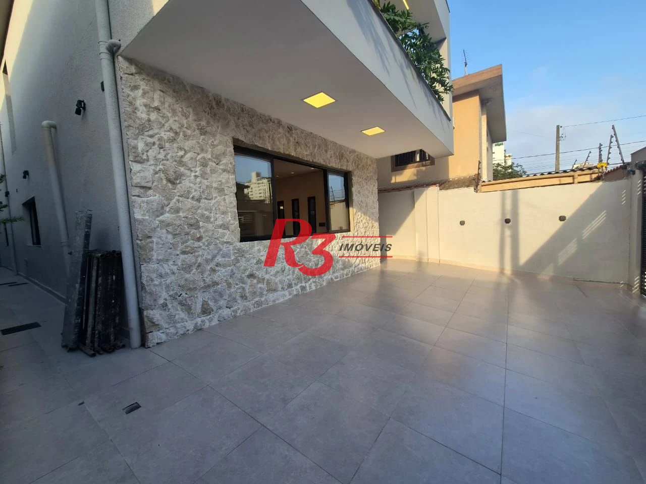 Casa com 3 dormitórios à venda, 260 m² por R$ 3.790.000,00 - Embaré - Santos/SP