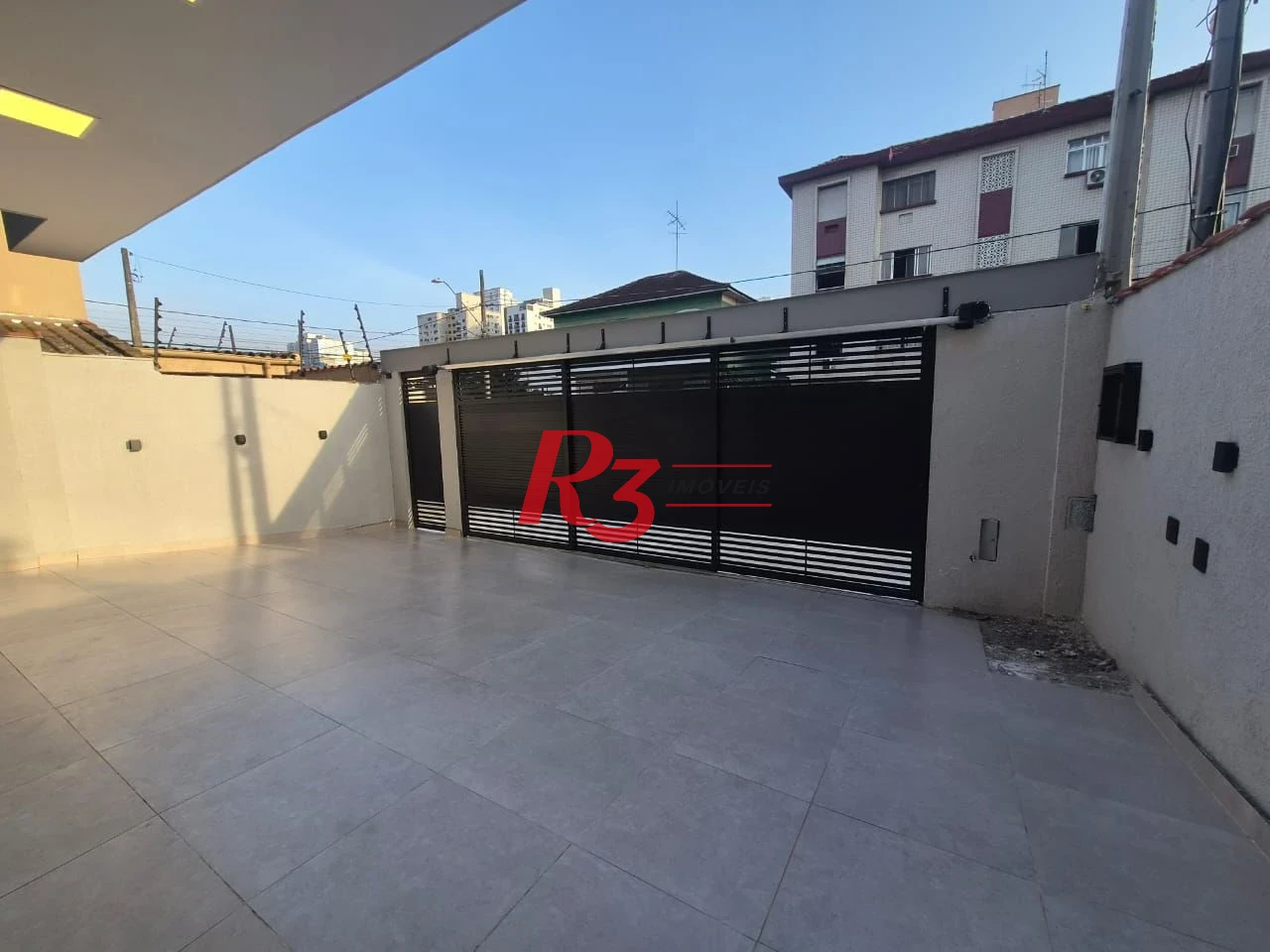 Casa com 3 dormitórios à venda, 260 m² por R$ 3.790.000,00 - Embaré - Santos/SP