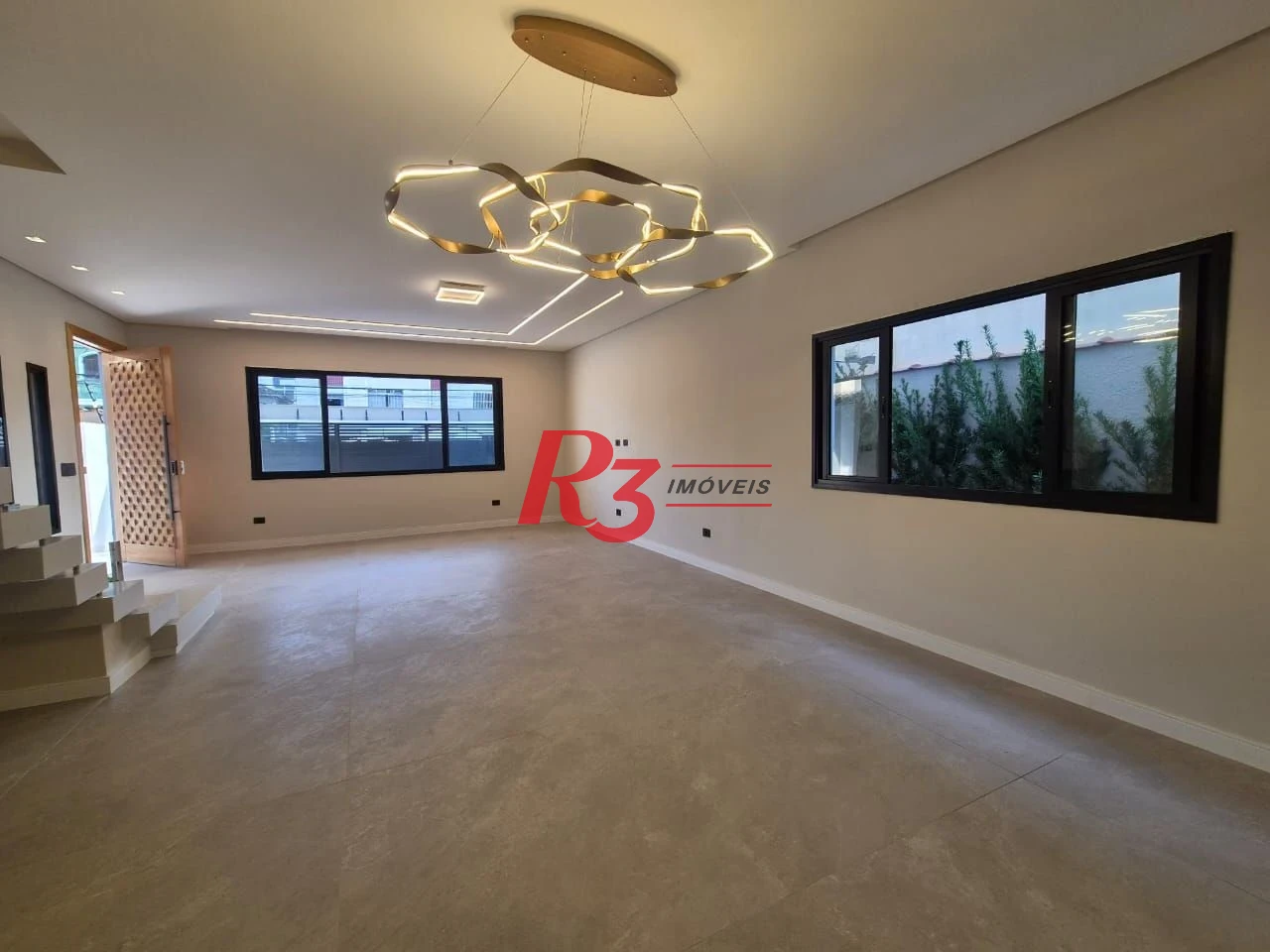 Casa com 3 dormitórios à venda, 260 m² por R$ 3.790.000,00 - Embaré - Santos/SP