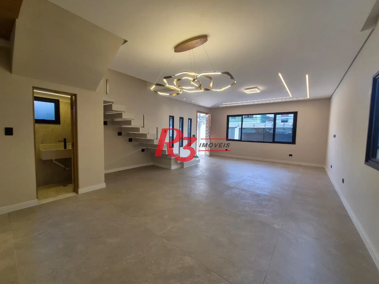 Casa com 3 dormitórios à venda, 260 m² por R$ 3.790.000,00 - Embaré - Santos/SP
