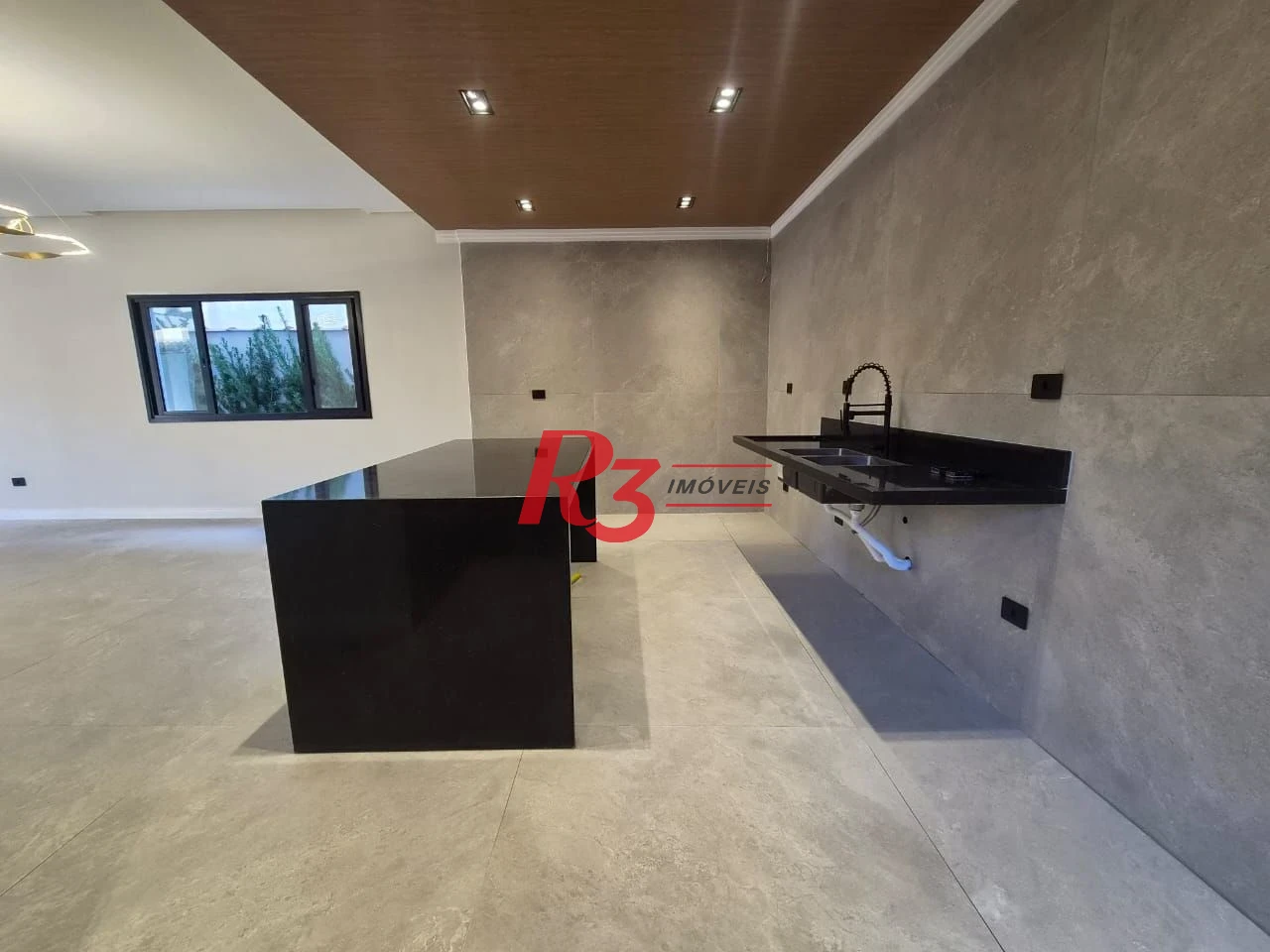 Casa com 3 dormitórios à venda, 260 m² por R$ 3.790.000,00 - Embaré - Santos/SP