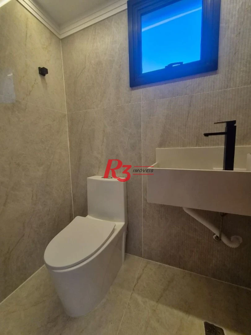 Casa com 3 dormitórios à venda, 260 m² por R$ 3.790.000,00 - Embaré - Santos/SP