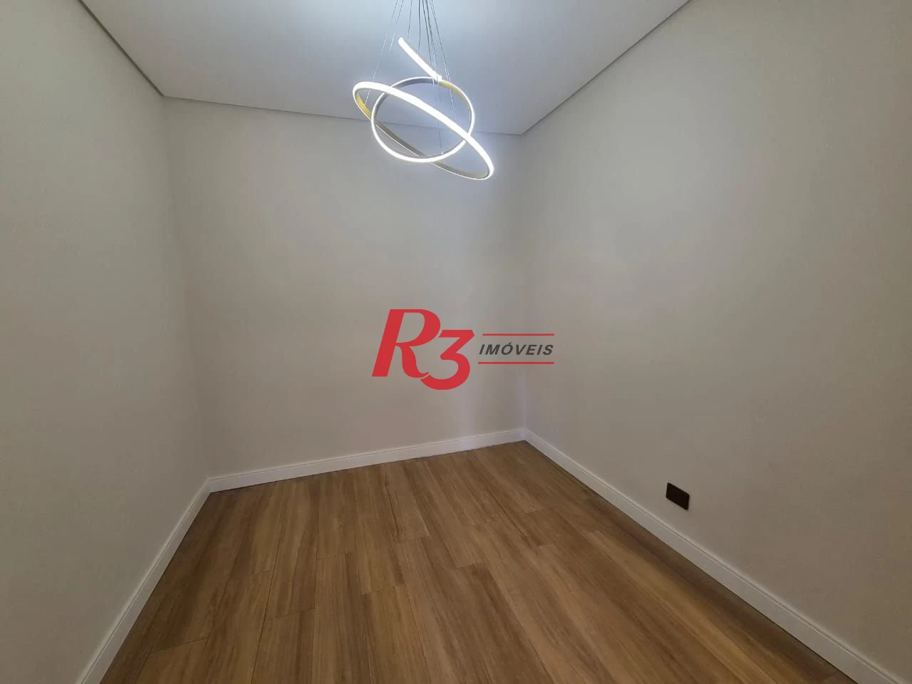 Casa com 3 dormitórios à venda, 260 m² por R$ 3.790.000,00 - Embaré - Santos/SP