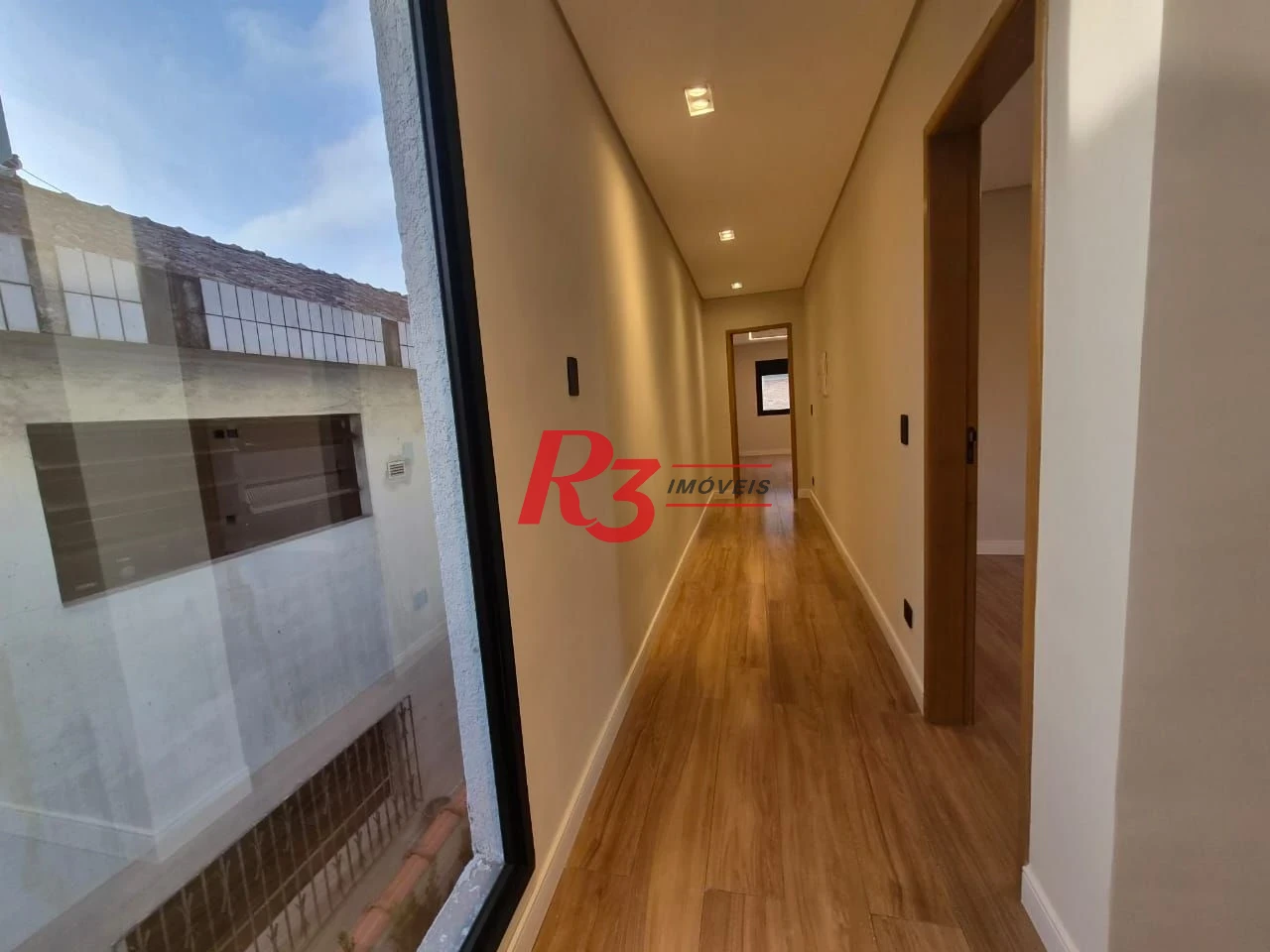 Casa com 3 dormitórios à venda, 260 m² por R$ 3.790.000,00 - Embaré - Santos/SP