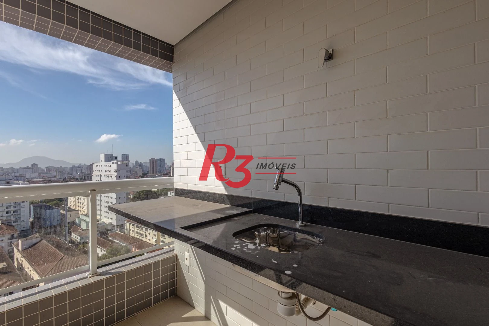 Apartamento com 2 dormitórios à venda, 81 m² por R$ 1.290.000,00 - Boqueirão - Santos/SP