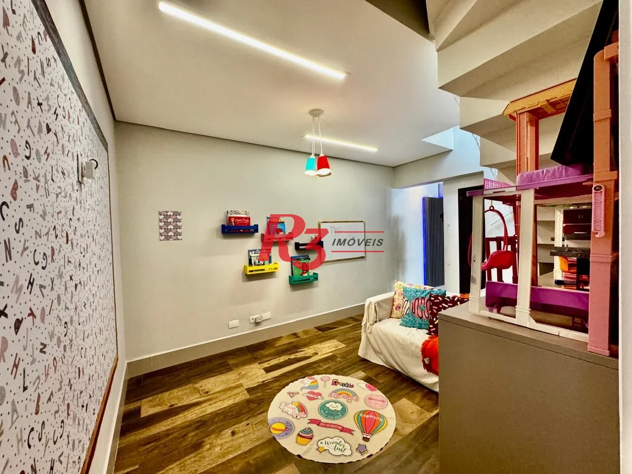 Cobertura com 3 dormitórios à venda, 289 m² por R$ 2.200.000,00 - Ponta da Praia - Santos/SP