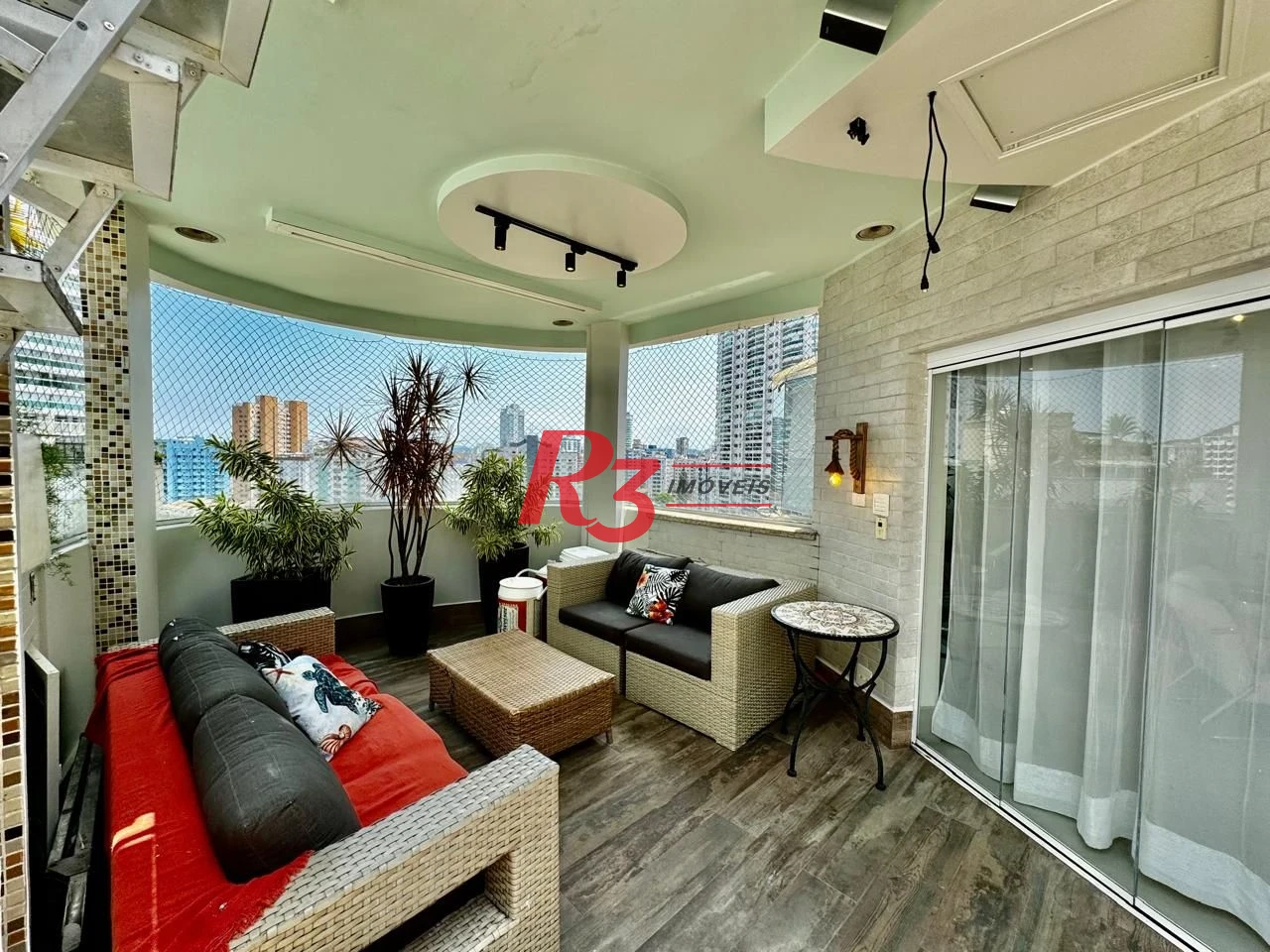 Cobertura com 3 dormitórios à venda, 289 m² por R$ 2.200.000,00 - Ponta da Praia - Santos/SP
