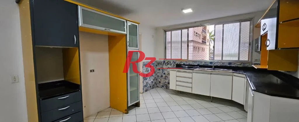 Apartamento com 3 dormitórios para alugar, 161 m² por R$ 6.000,00/mês - Gonzaga - Santos/SP