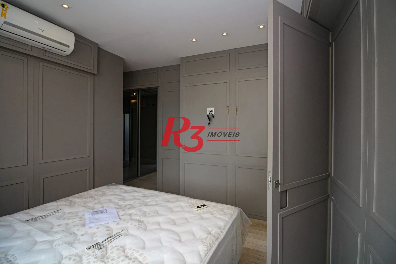 Apartamento Duplex com 3 dormitórios, 217 m² - venda por R$ 3.800.000,00 ou aluguel por R$ 35.000,00/mês - Boqueirão - Santos/SP