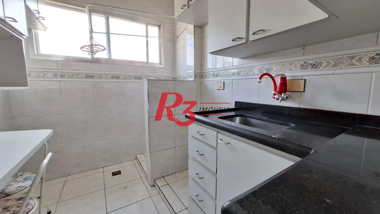 Apartamento a venda, com 1 quarto,, 1 vaga, no Gonzaga.