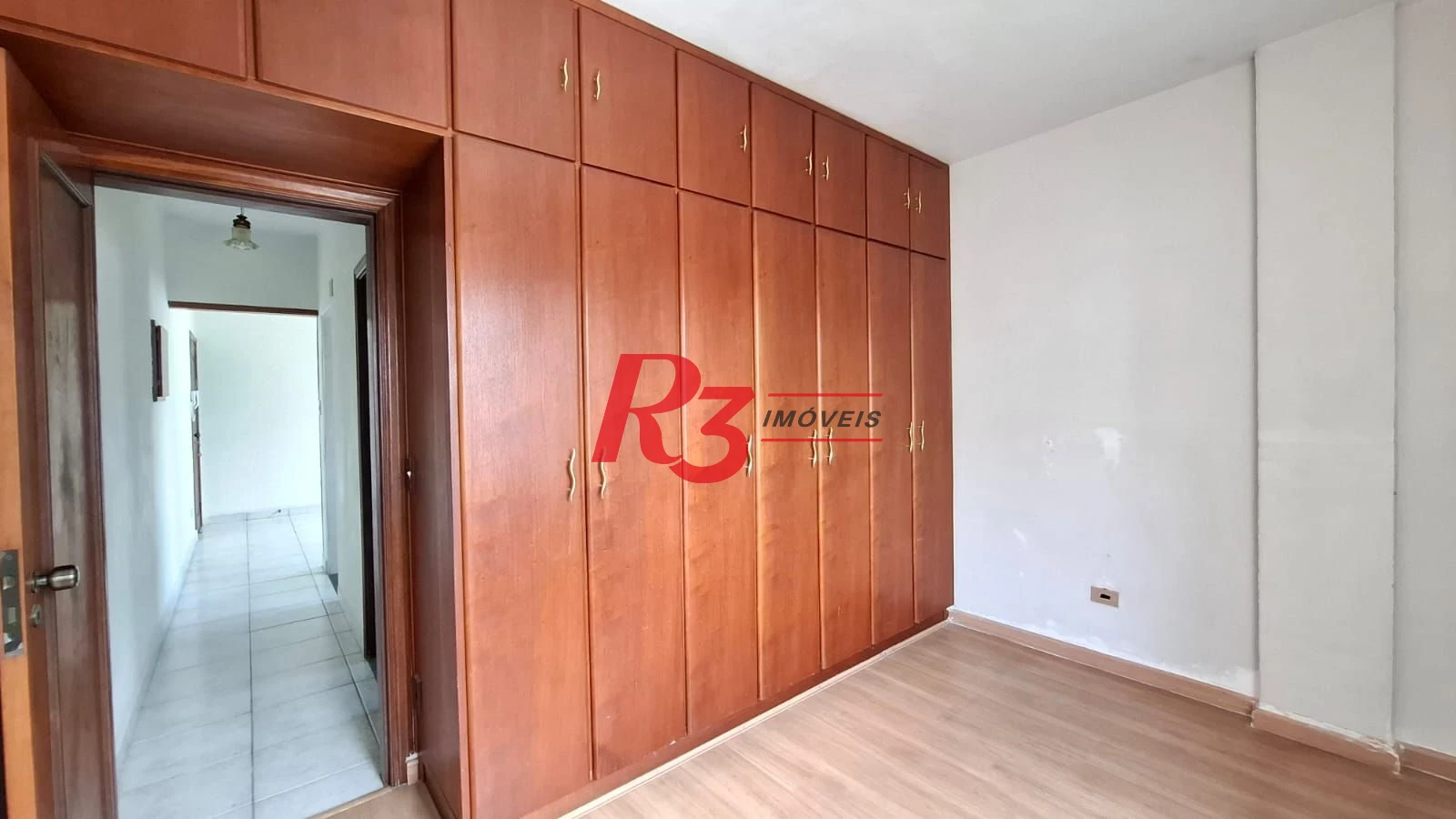Apartamento a venda, com 1 quarto,, 1 vaga, no Gonzaga.