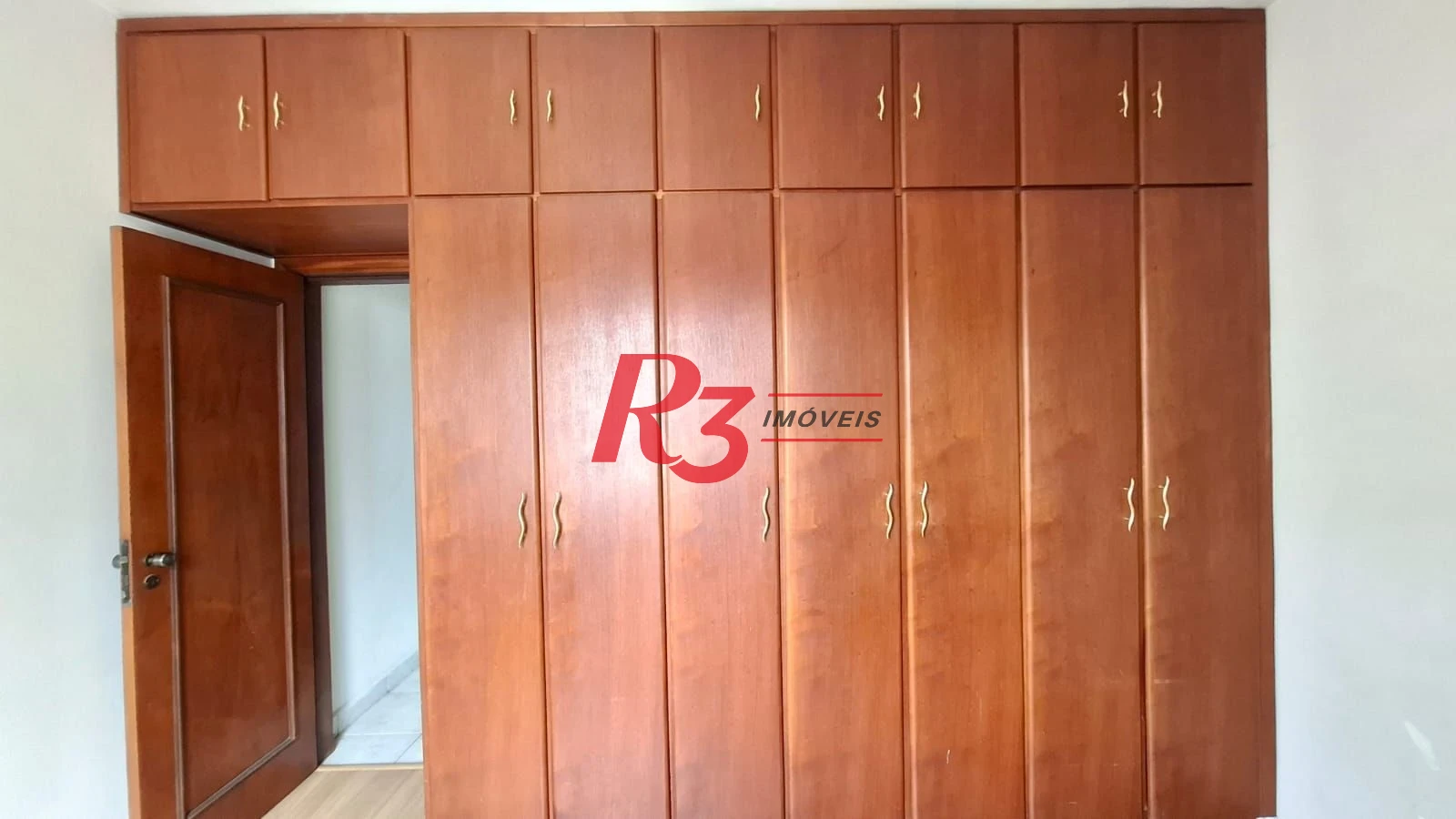 Apartamento a venda, com 1 quarto,, 1 vaga, no Gonzaga.