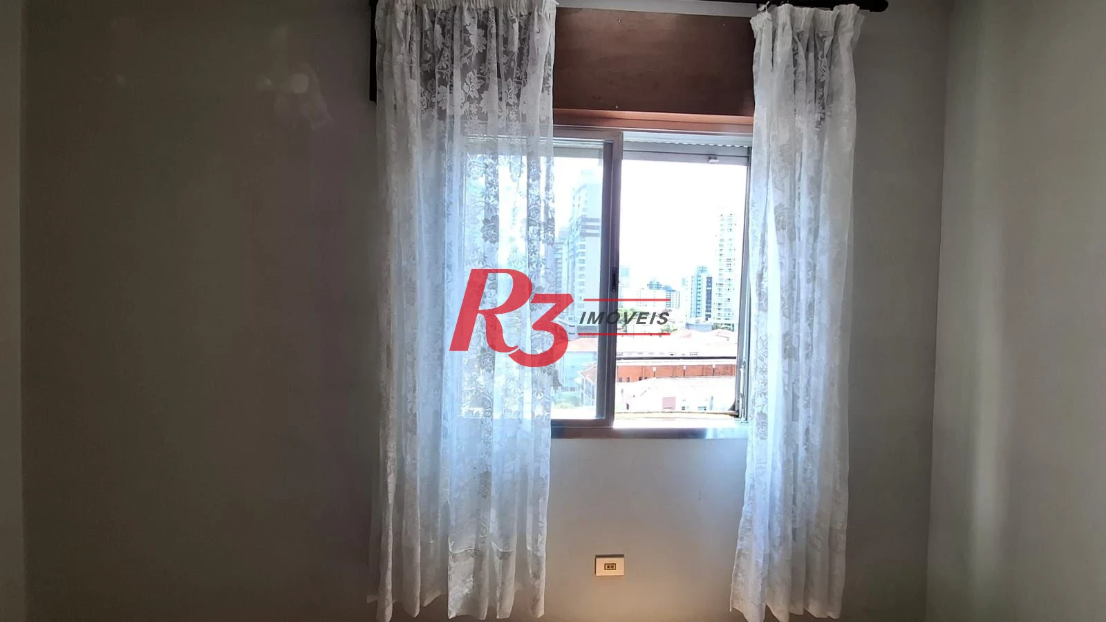 Apartamento a venda, com 1 quarto,, 1 vaga, no Gonzaga.