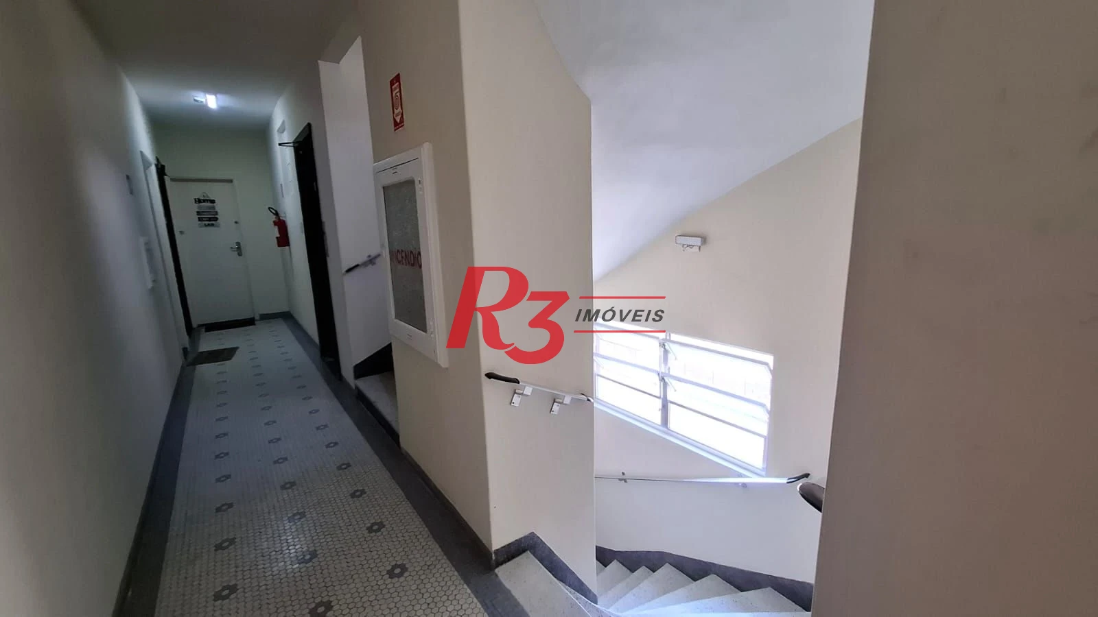 Apartamento a venda, com 1 quarto,, 1 vaga, no Gonzaga.