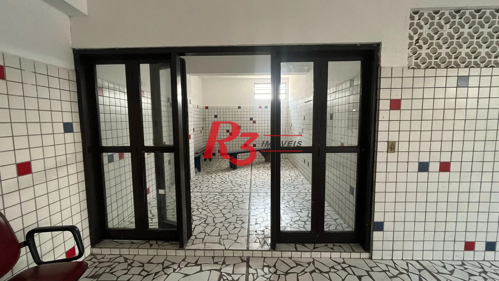 Loja para locação, 143 m², Centro de Santos SP