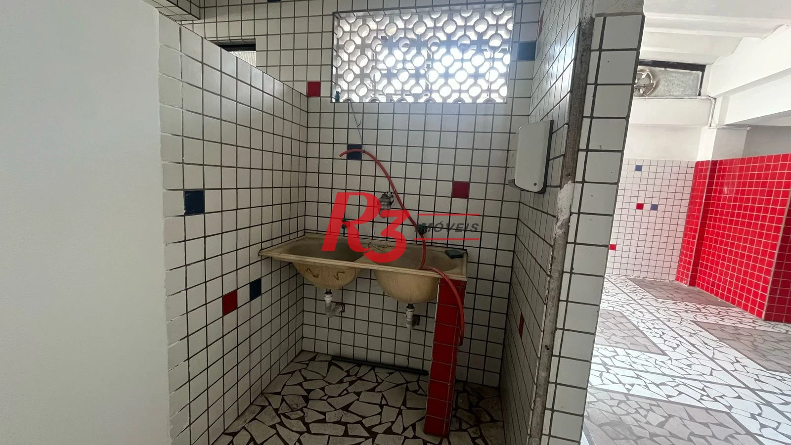 Loja para locação, 143 m², Centro de Santos SP