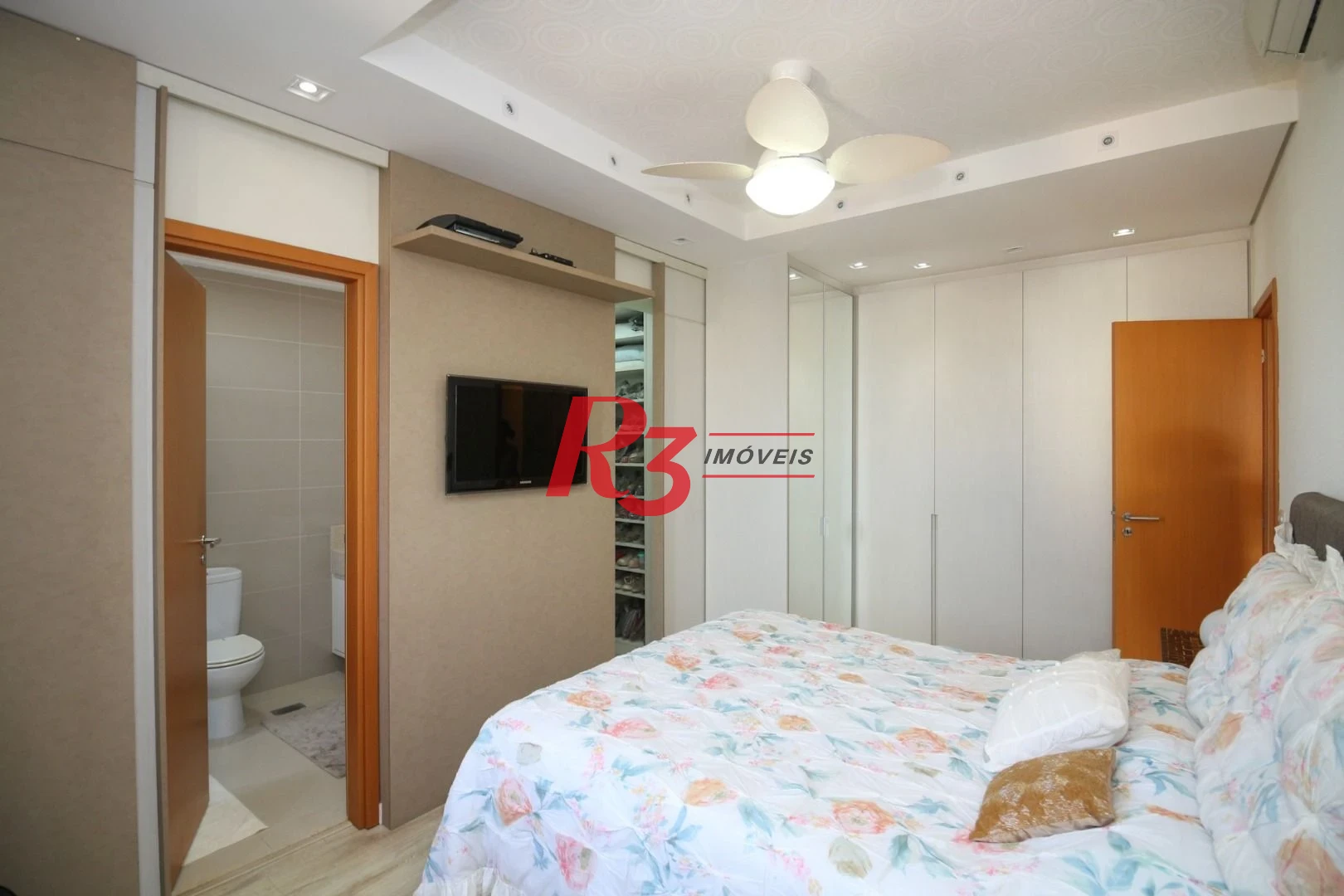Apartamento com 3 dormitórios à venda, 136 m² por R$ 2.150.000,00 - Aparecida - Santos/SP