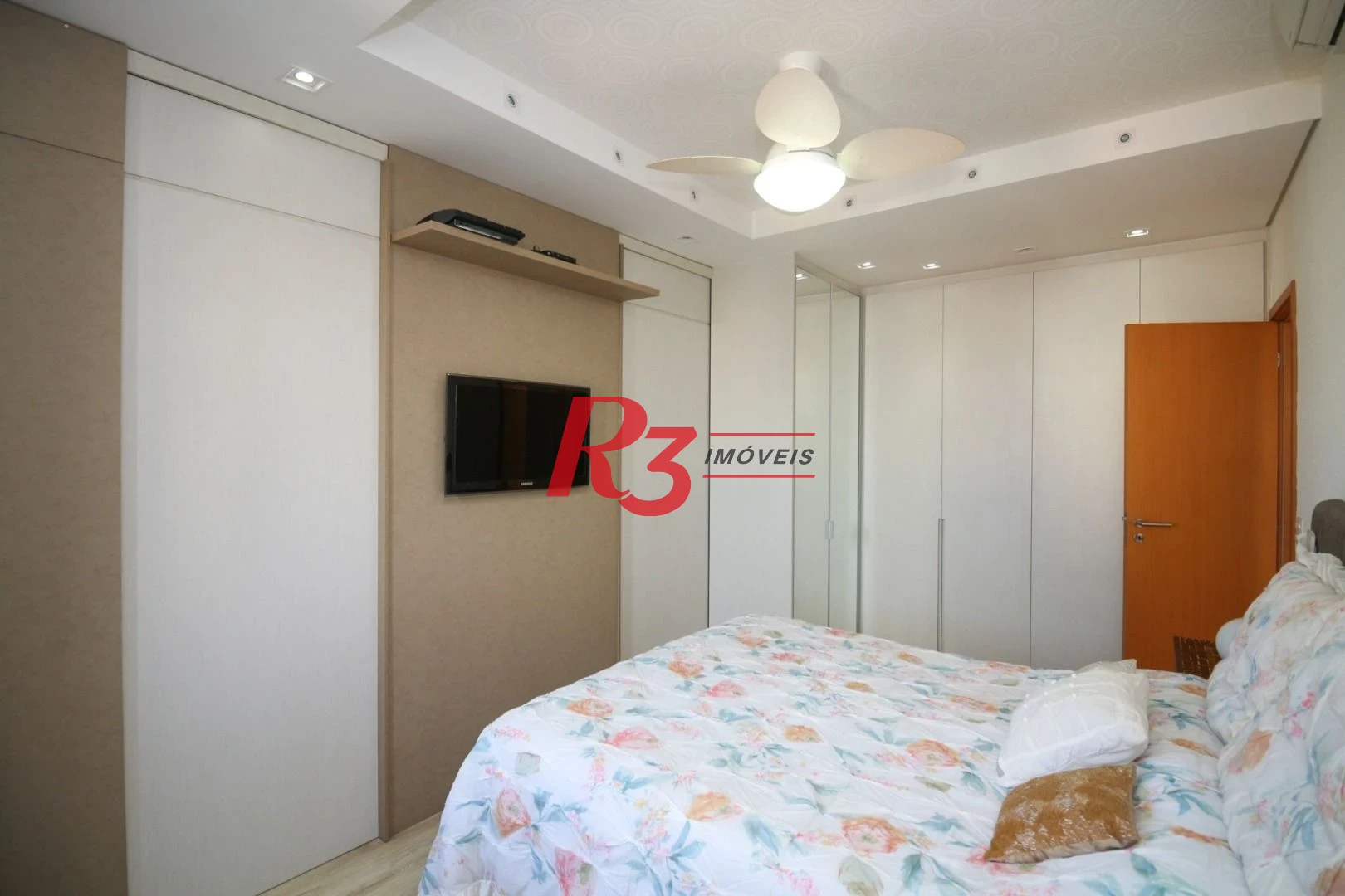 Apartamento com 3 dormitórios à venda, 136 m² por R$ 2.150.000,00 - Aparecida - Santos/SP