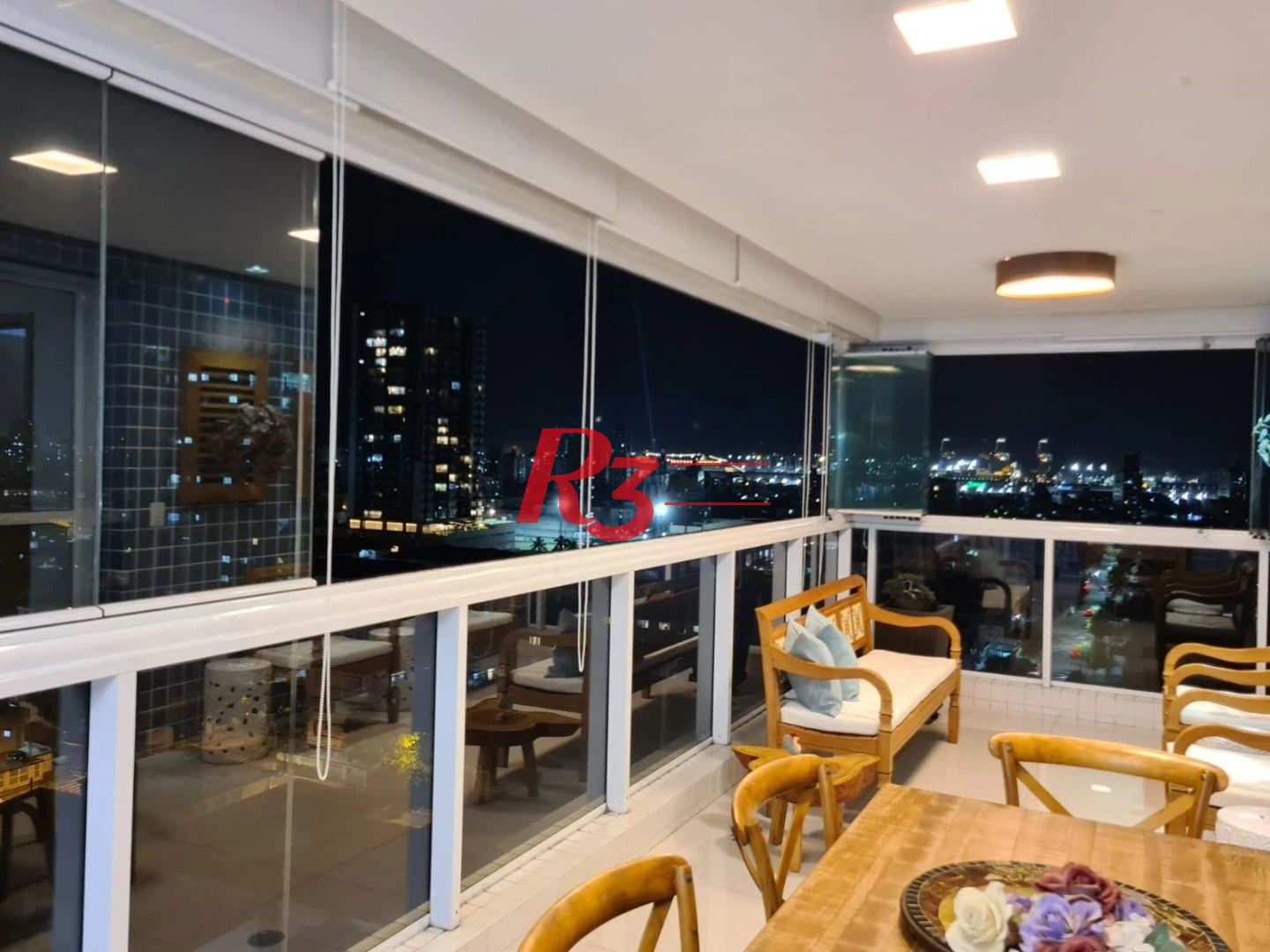 Apartamento com 3 dormitórios à venda, 136 m² por R$ 2.150.000,00 - Aparecida - Santos/SP