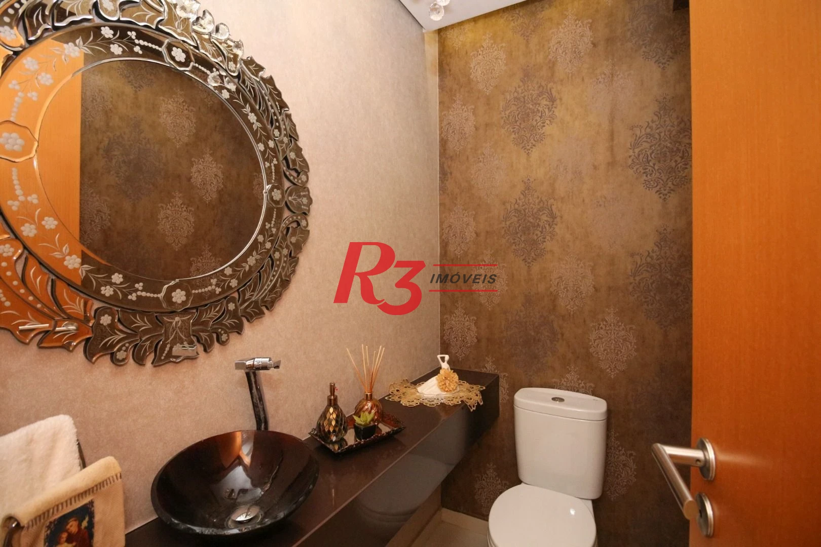 Apartamento com 3 dormitórios à venda, 136 m² por R$ 2.150.000,00 - Aparecida - Santos/SP