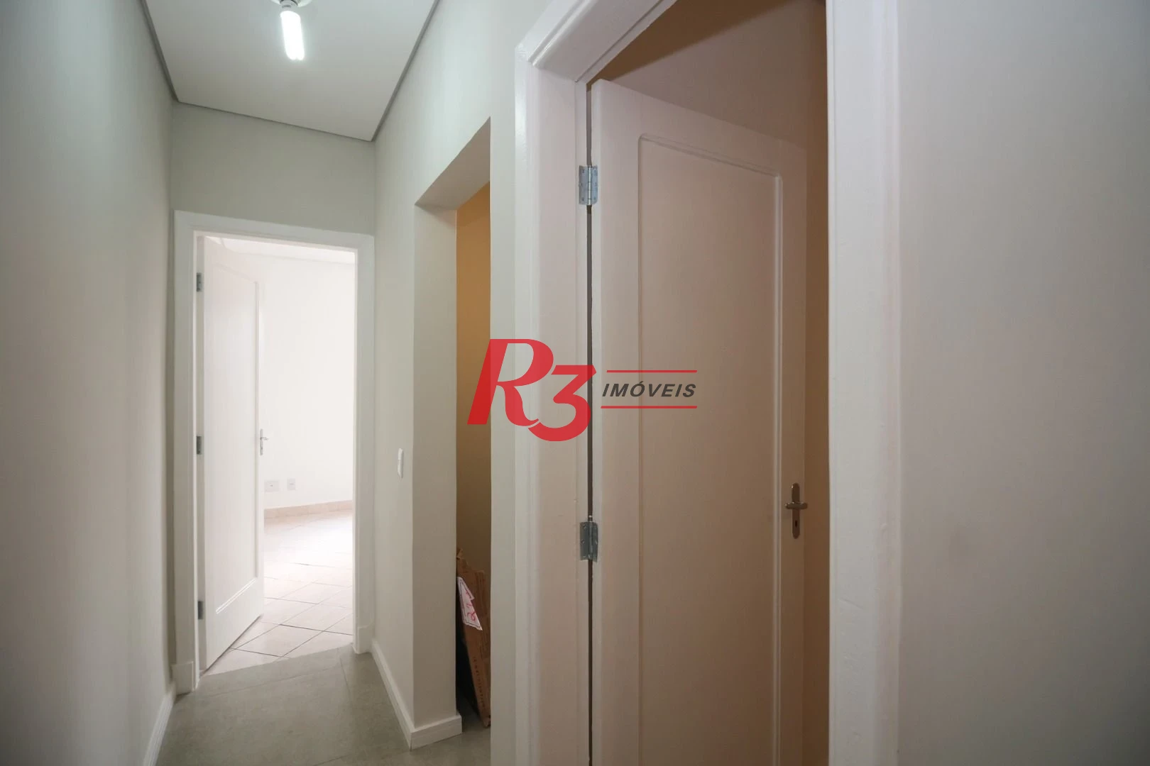 Apartamento com 2 dormitórios à venda, 69 m² por R$ 490.000,00 - Vila Matias - Santos/SP