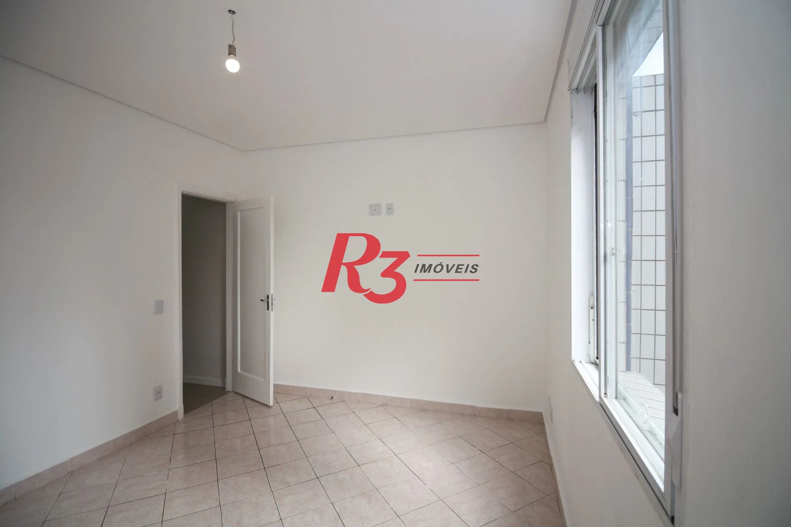 Apartamento com 2 dormitórios à venda, 69 m² por R$ 490.000,00 - Vila Matias - Santos/SP