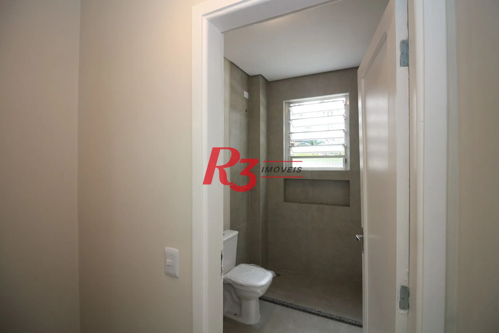 Apartamento com 2 dormitórios à venda, 69 m² por R$ 490.000,00 - Vila Matias - Santos/SP