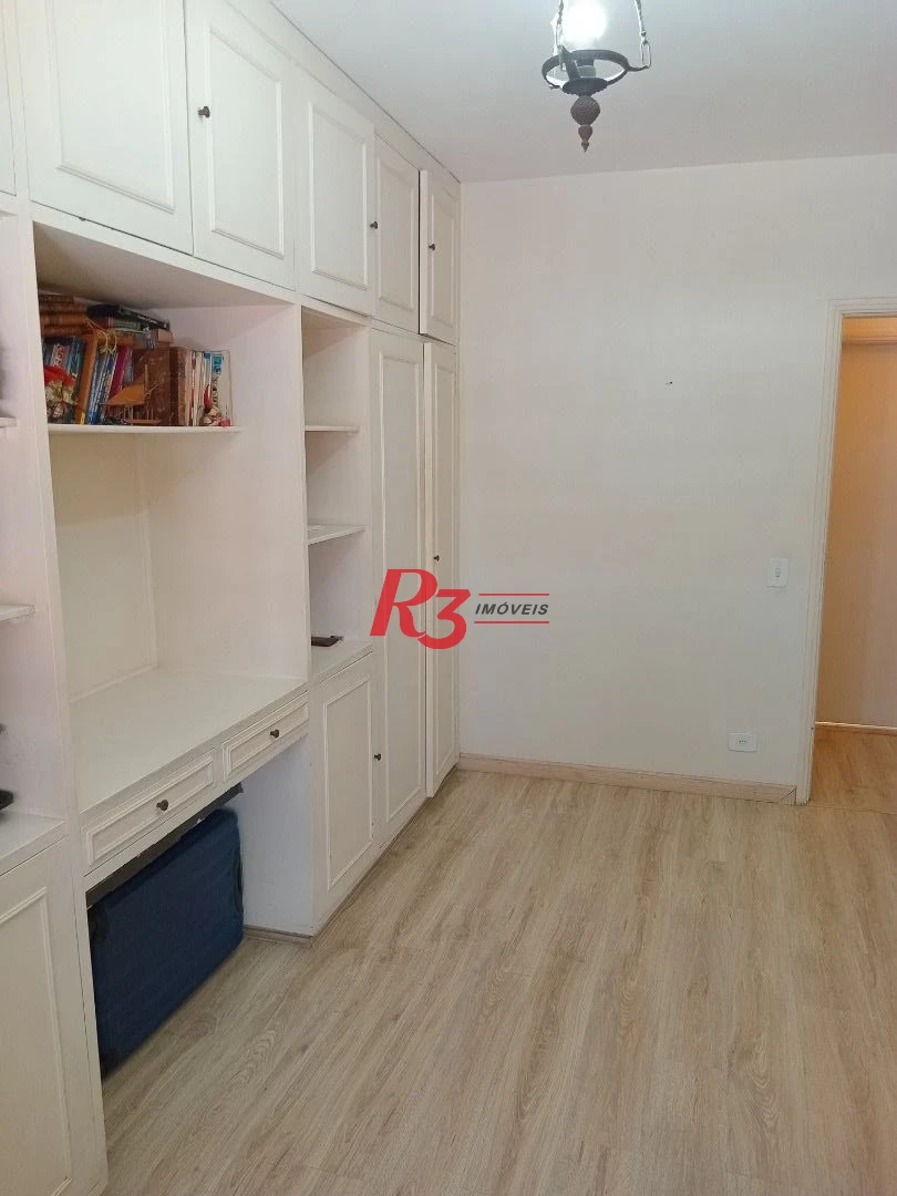 Apartamento 3 quartos com suíte no Embaré - próximo a praia