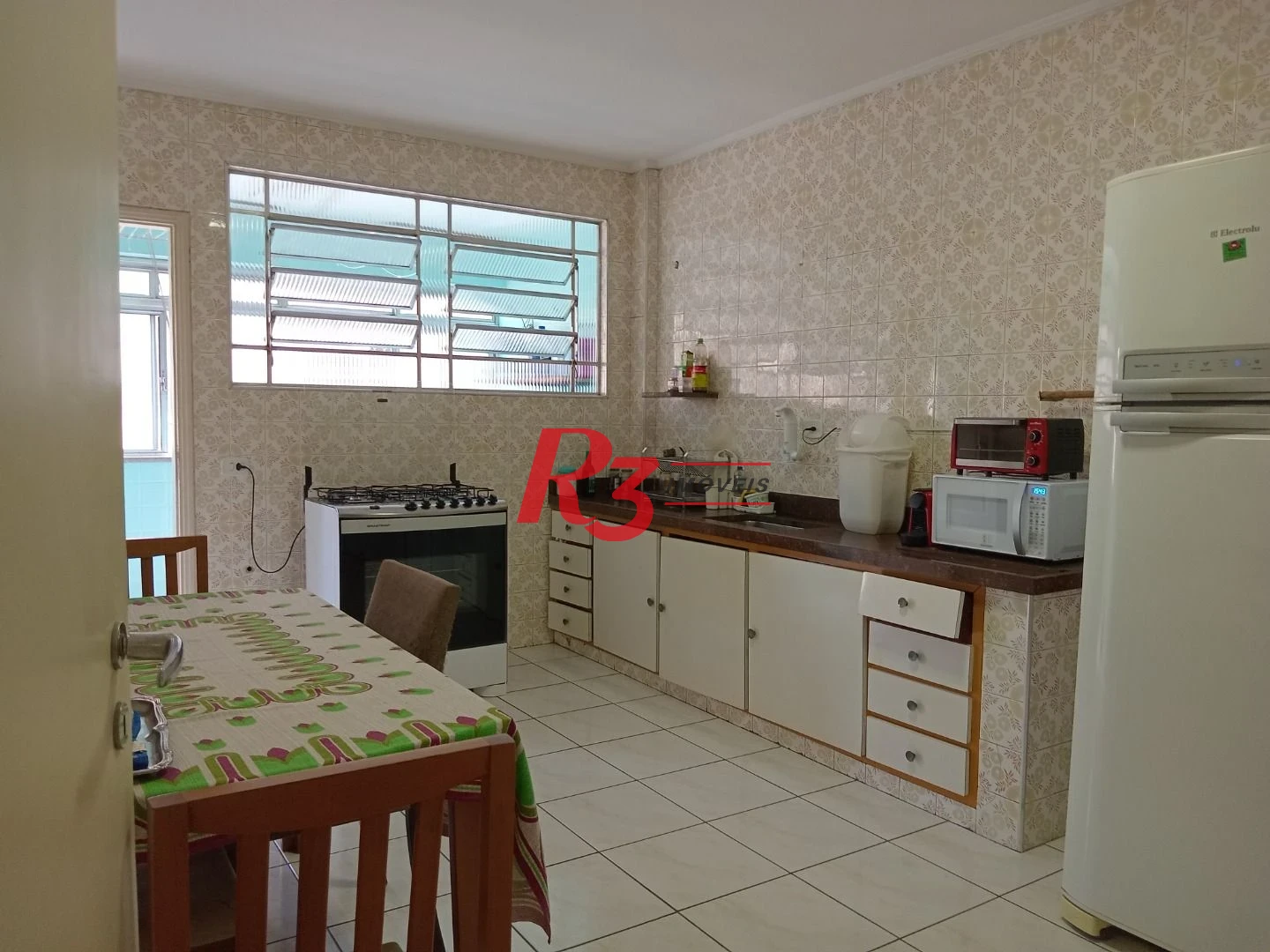 Apartamento 3 quartos com suíte no Embaré - próximo a praia