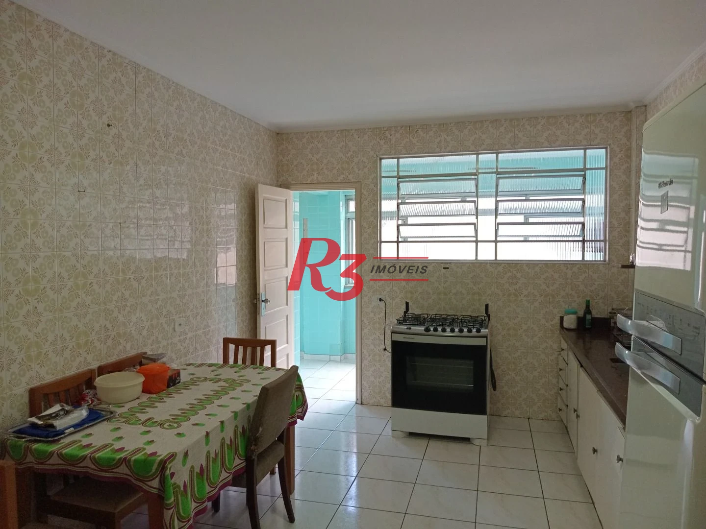Apartamento 3 quartos com suíte no Embaré - próximo a praia
