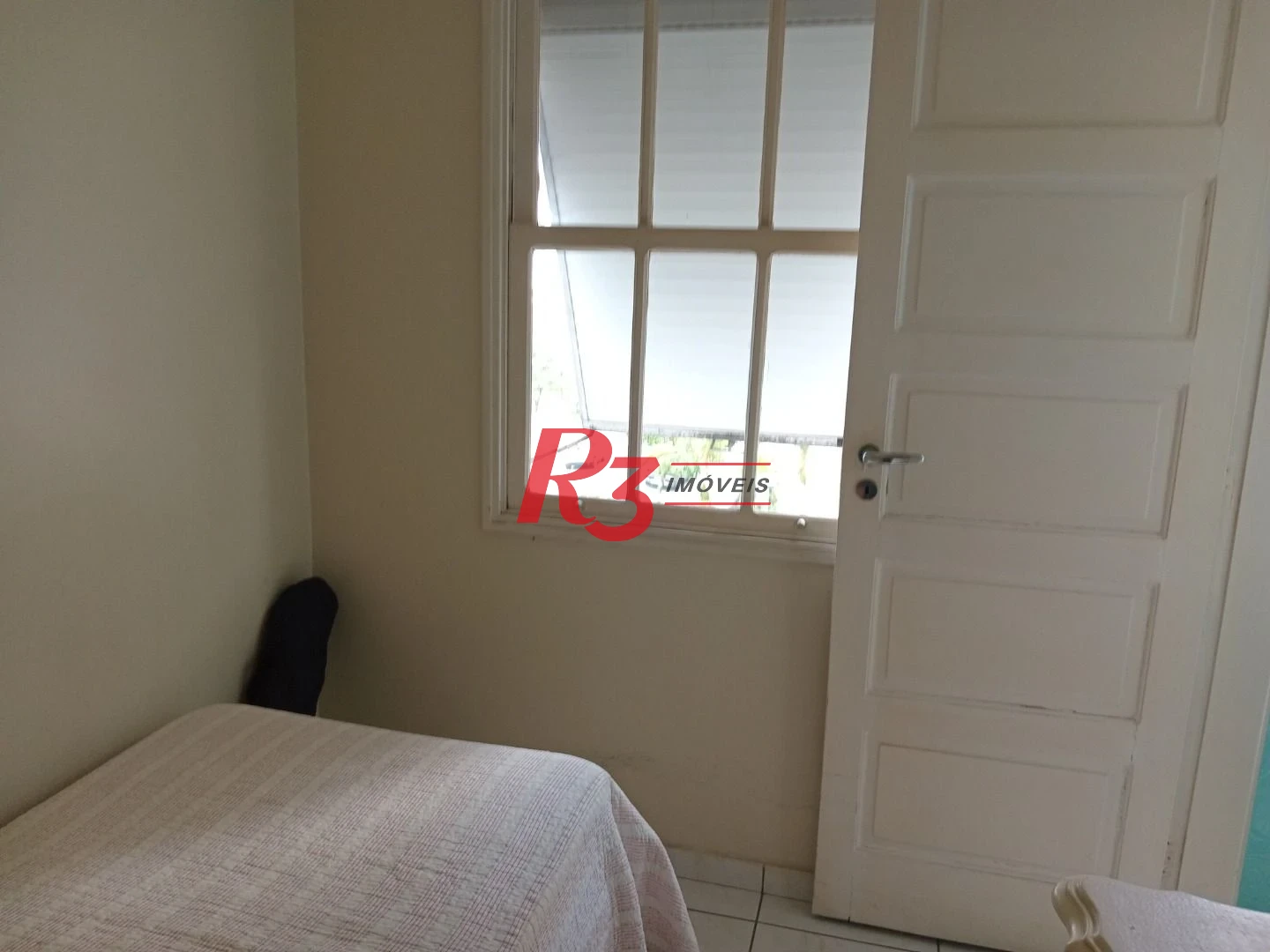 Apartamento 3 quartos com suíte no Embaré - próximo a praia