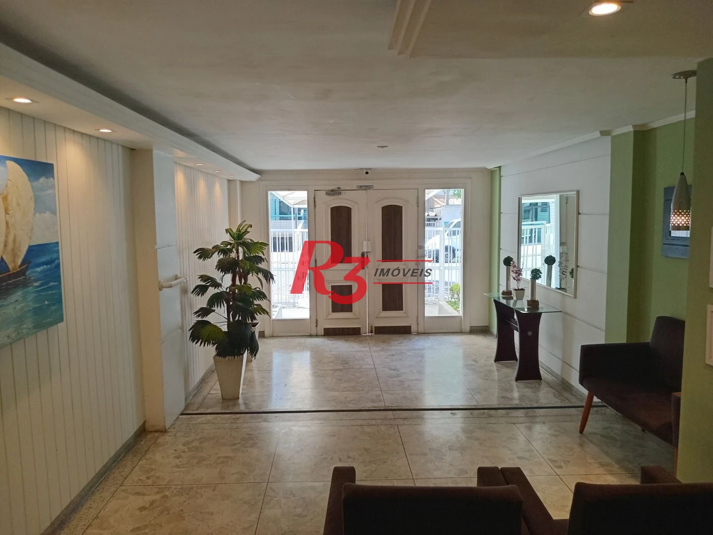 Apartamento 3 quartos com suíte no Embaré - próximo a praia