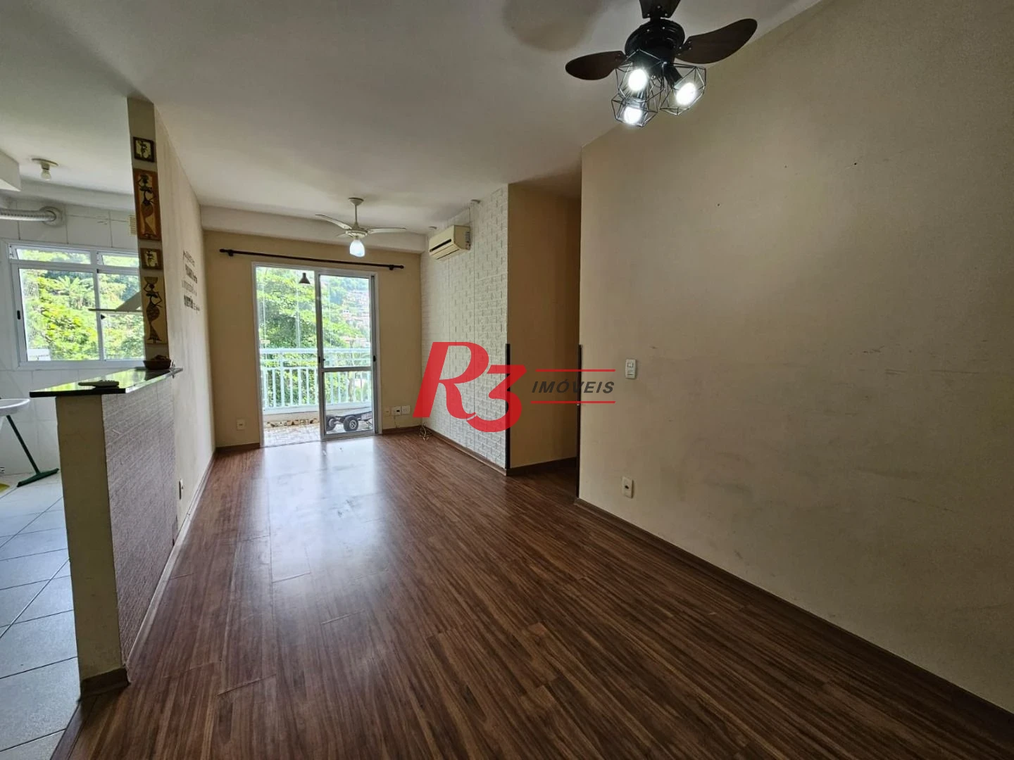 Apartamento com 2 dormitórios à venda, 64 m² por R$ 543.000,00 - Marapé - Santos/SP