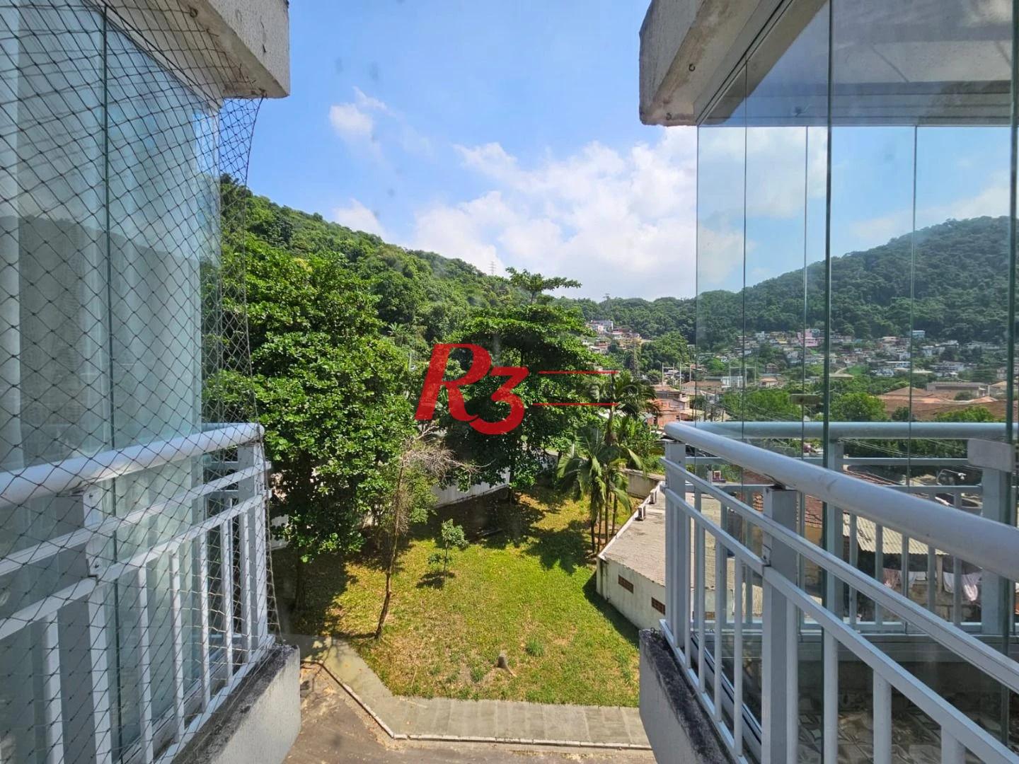 Apartamento com 2 dormitórios à venda, 64 m² por R$ 543.000,00 - Marapé - Santos/SP