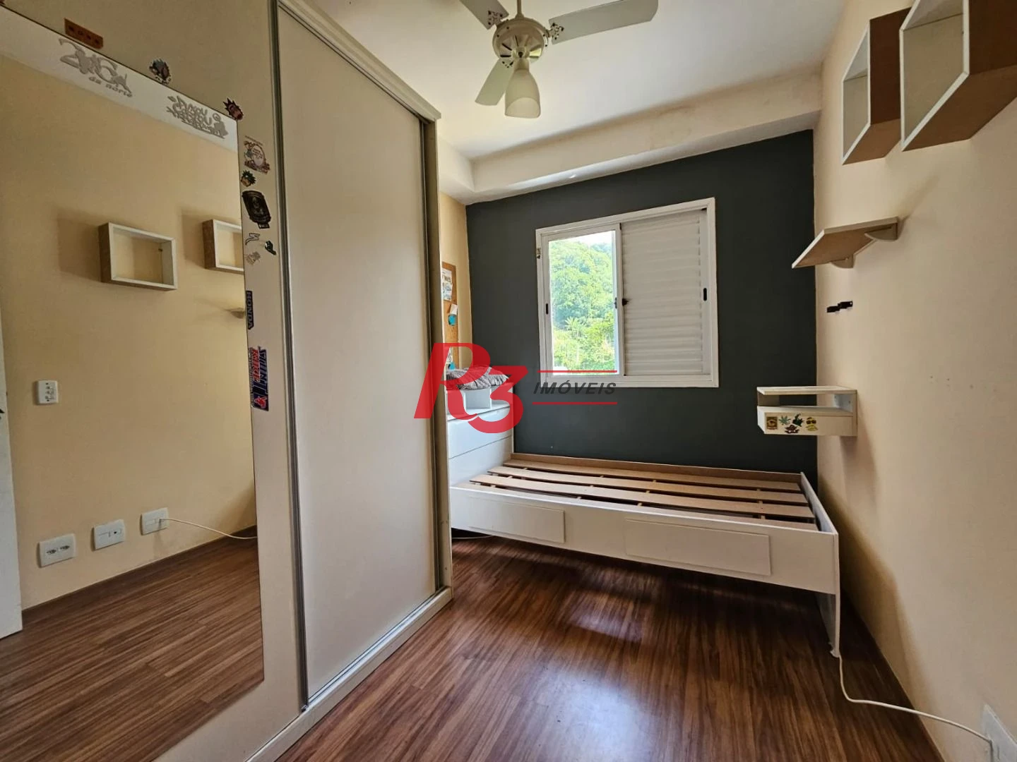 Apartamento com 2 dormitórios à venda, 64 m² por R$ 543.000,00 - Marapé - Santos/SP