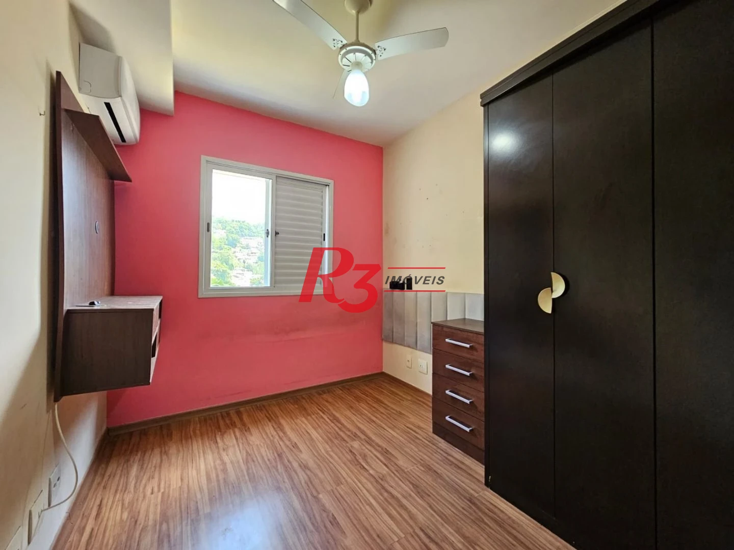 Apartamento com 2 dormitórios à venda, 64 m² por R$ 543.000,00 - Marapé - Santos/SP